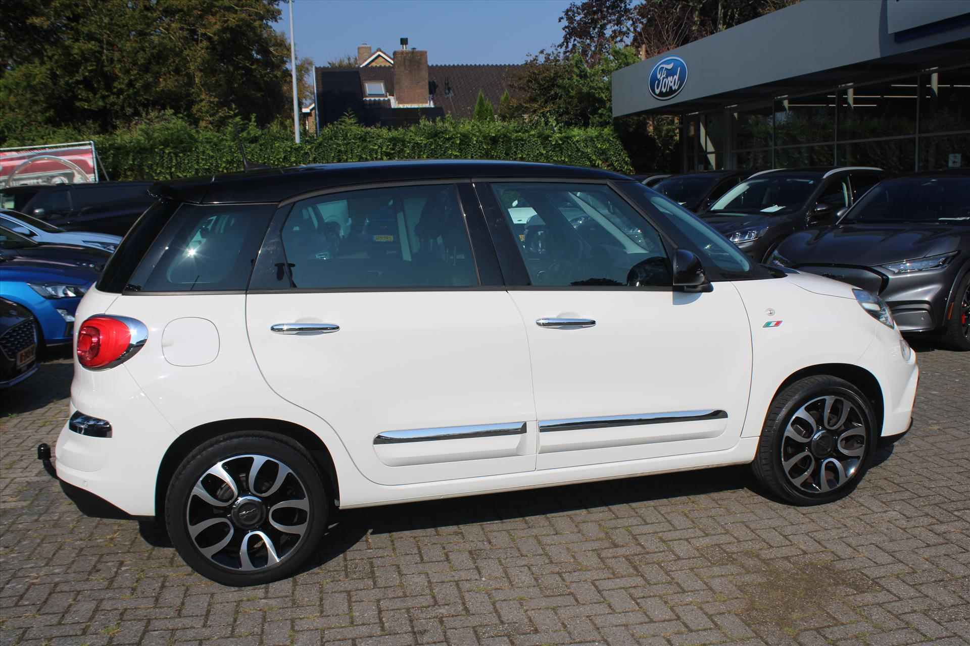 Fiat 500L TwinAir 105pk Lounge, Navi, Pano,Trekhaak, zeer volle auto!! - 25/36