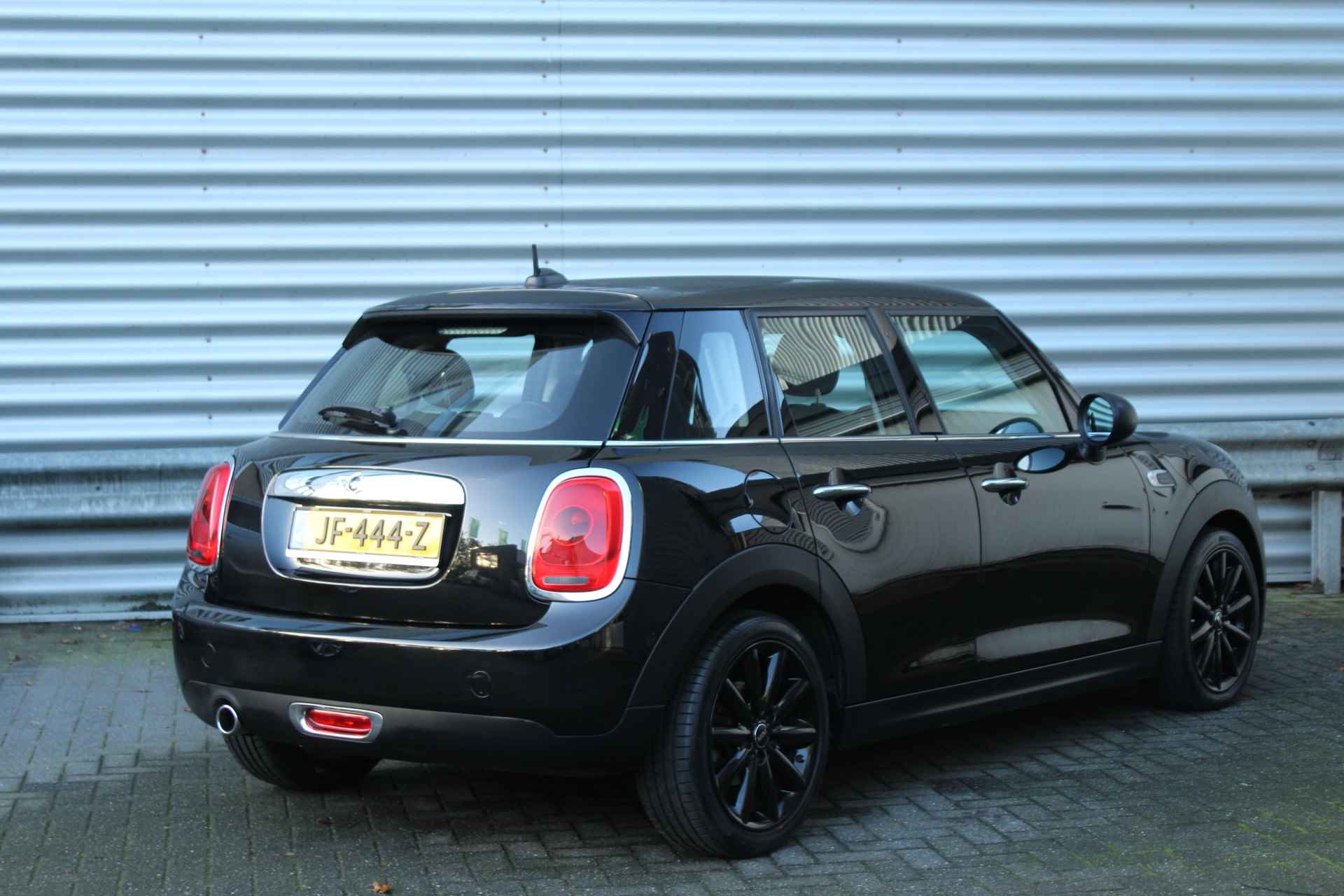 MINI One 1.2 102pk Business 5 deurs NL-Auto NAP Airco Cruise Navi 17"LMV - 6/31