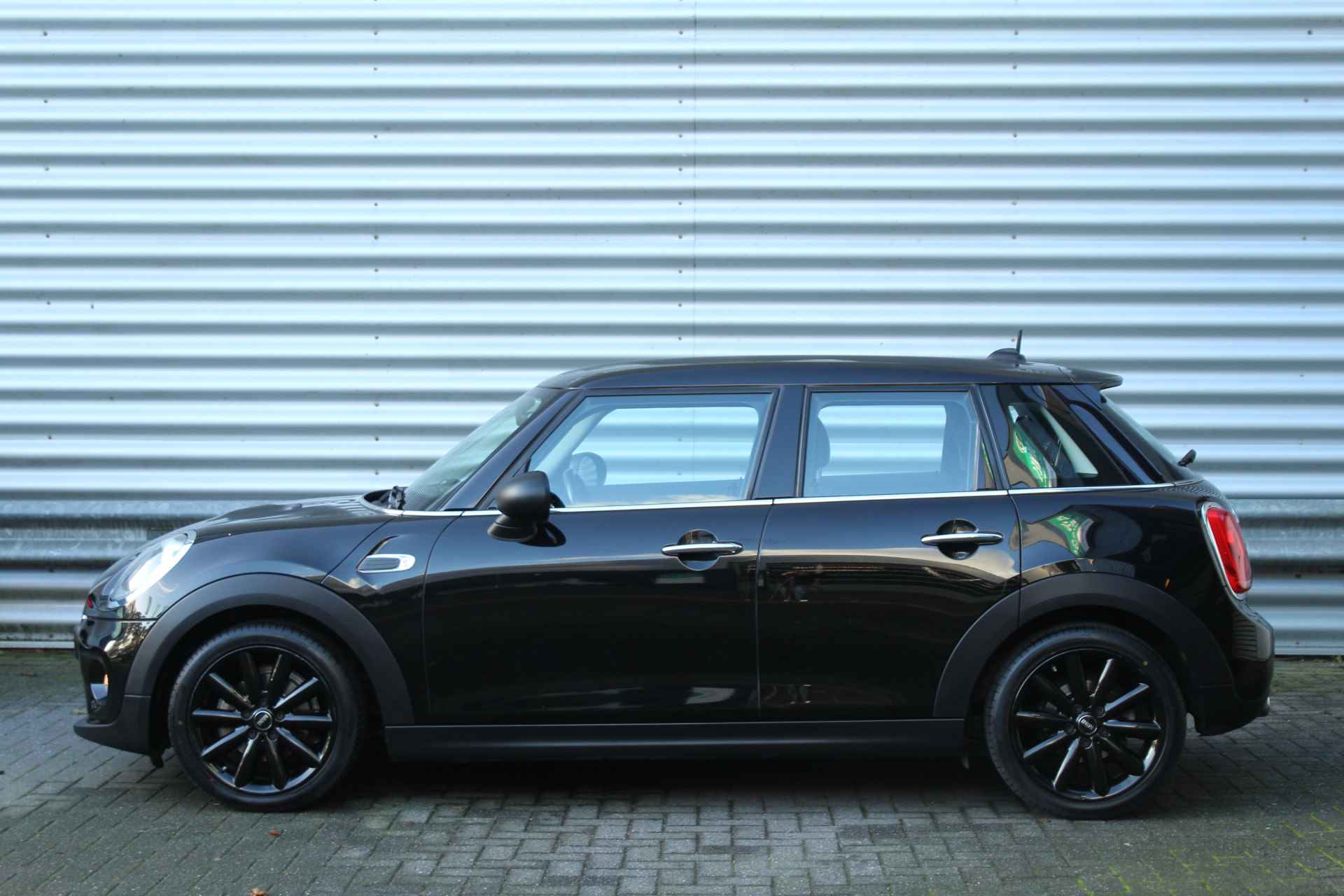 MINI One 1.2 102pk Business 5 deurs NL-Auto NAP Airco Cruise Navi 17"LMV - 9/31