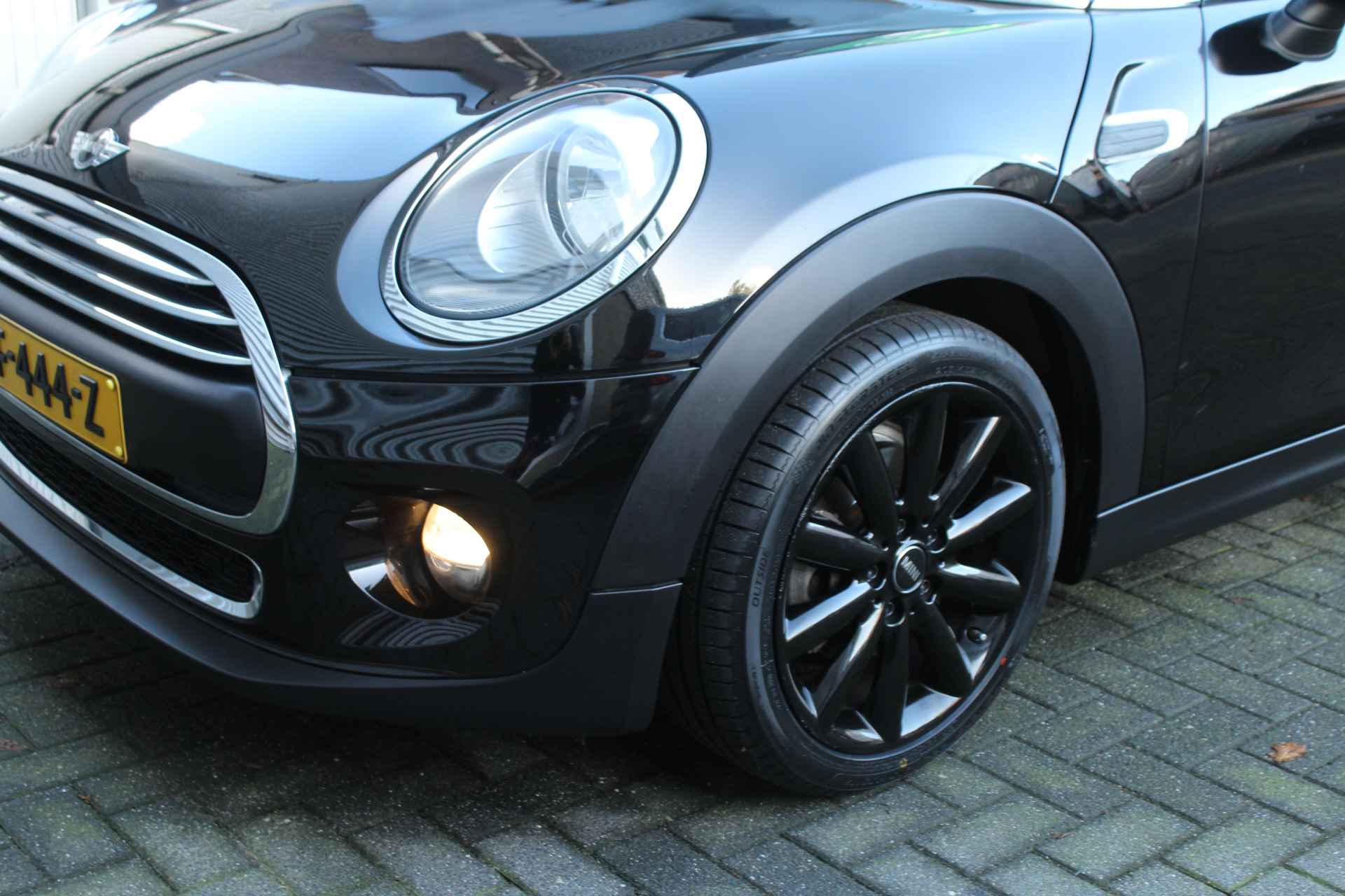 MINI One 1.2 102pk Business 5 deurs NL-Auto NAP Airco Cruise Navi 17"LMV - 28/31