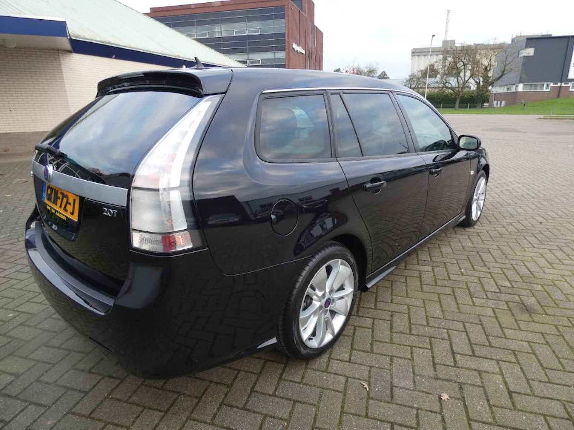 Saab 9-3 Sport Estate 2.0 T Vector Automaat 1 Jaar BOVAG garantie - 8/23