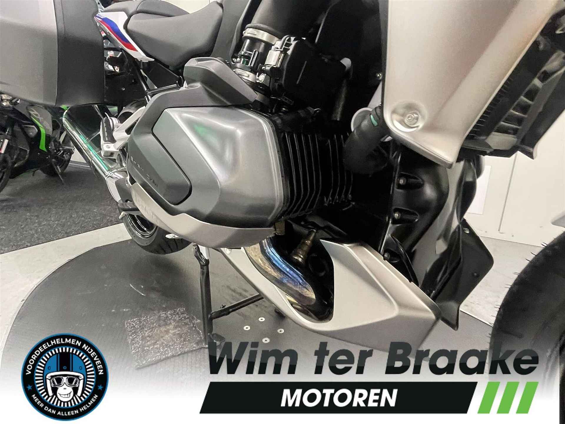 Bmw R 1250 R ABS ASC ESA - 2023 - 17/23