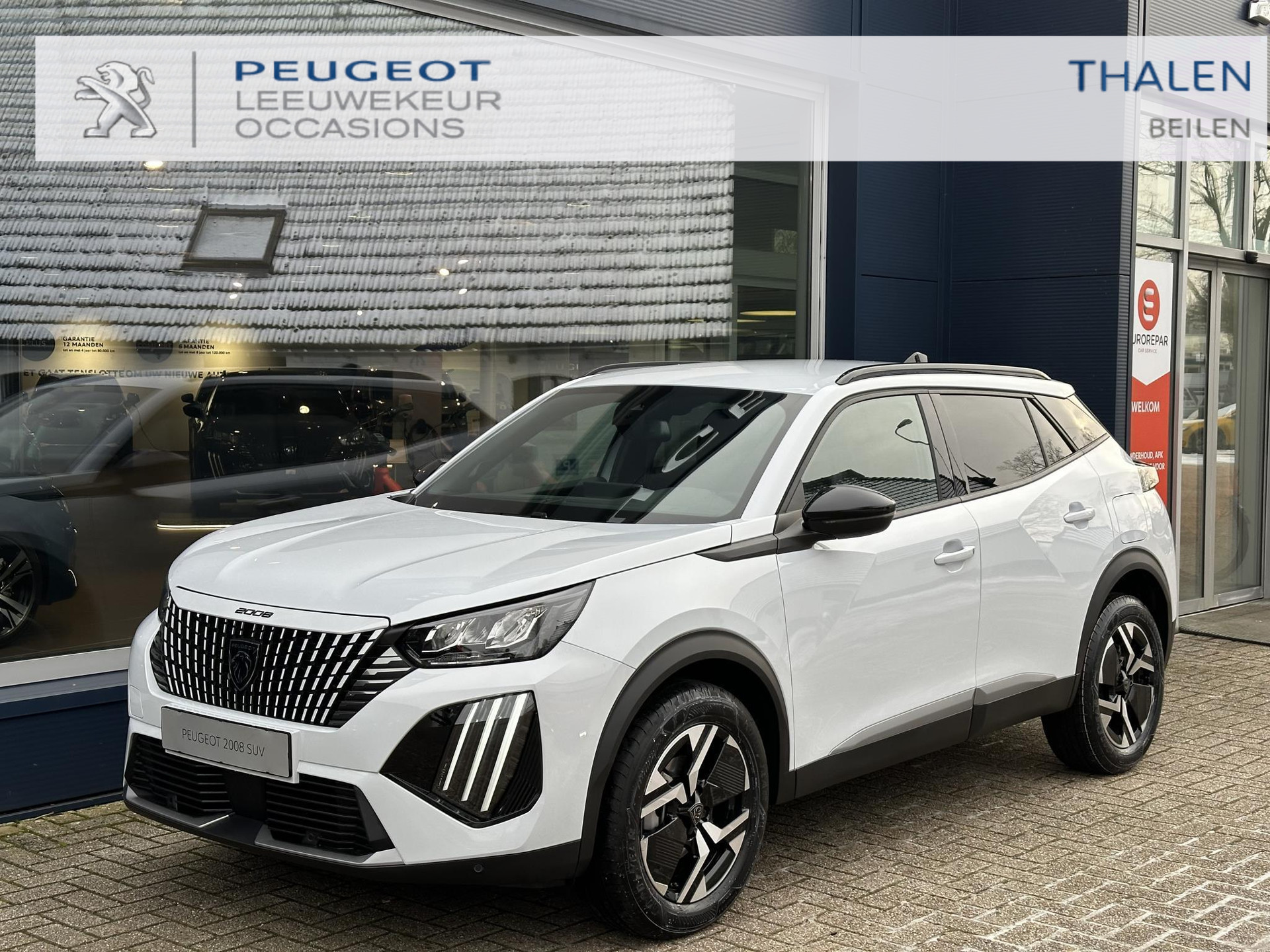 Peugeot 2008 1.2 Turbo 100 PK Allure | € 9.000,- Demo korting!| Navigatie | 360 Graden Camera | Dode Hoek Detectie | Climate Control | LED Verlichting | Cruise Control | 17" Lichtmetalen Velgen | Hoge Zitpositie | Half Lederen Bekleding |