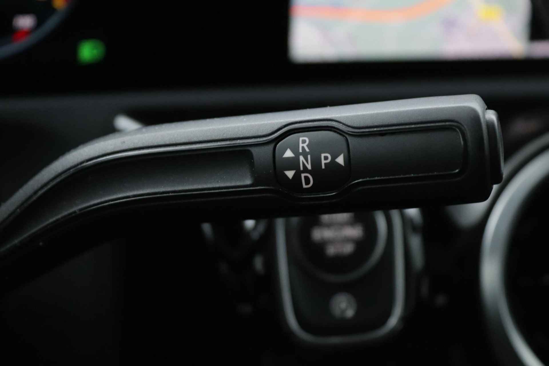 Mercedes-Benz A-klasse 200 Business Solution AMG Upgrade | Alcantara | Panoramadak | Widescreen | Schaal Stoelen |Sport Stuur| Hey Mercedes| - 34/58
