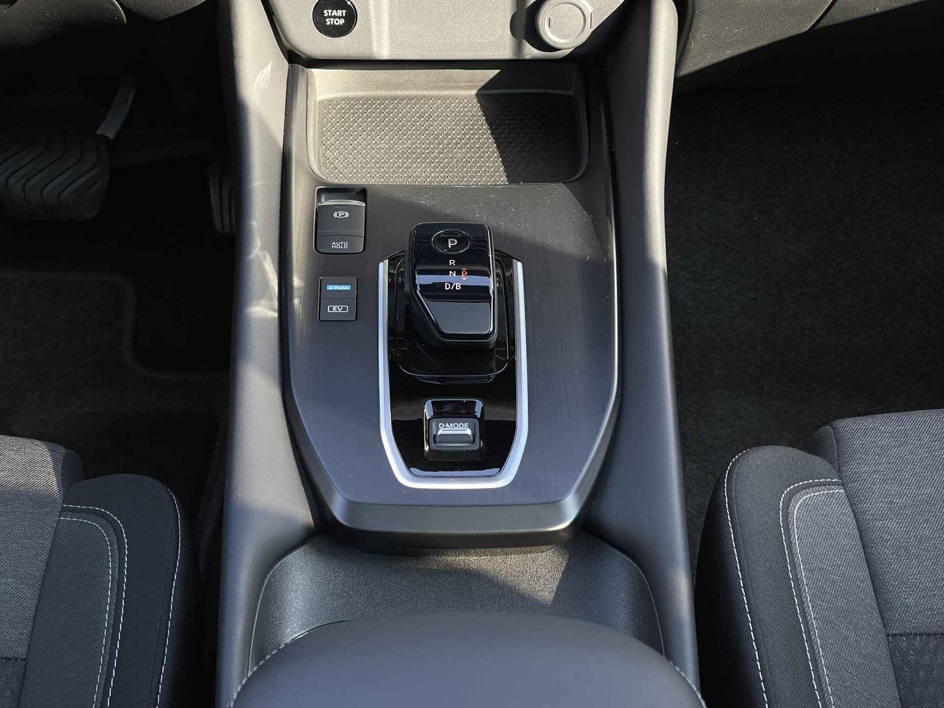 Nissan Qashqai 1.5 e-Power N-Connecta Design Pack / PRIJS = RIJKLAAR! / Panoramadak | Apple Carplay/Adroid Auto | Adapt. Cruise Control | Dodehoek Detectie | 360° Camera | - 21/26