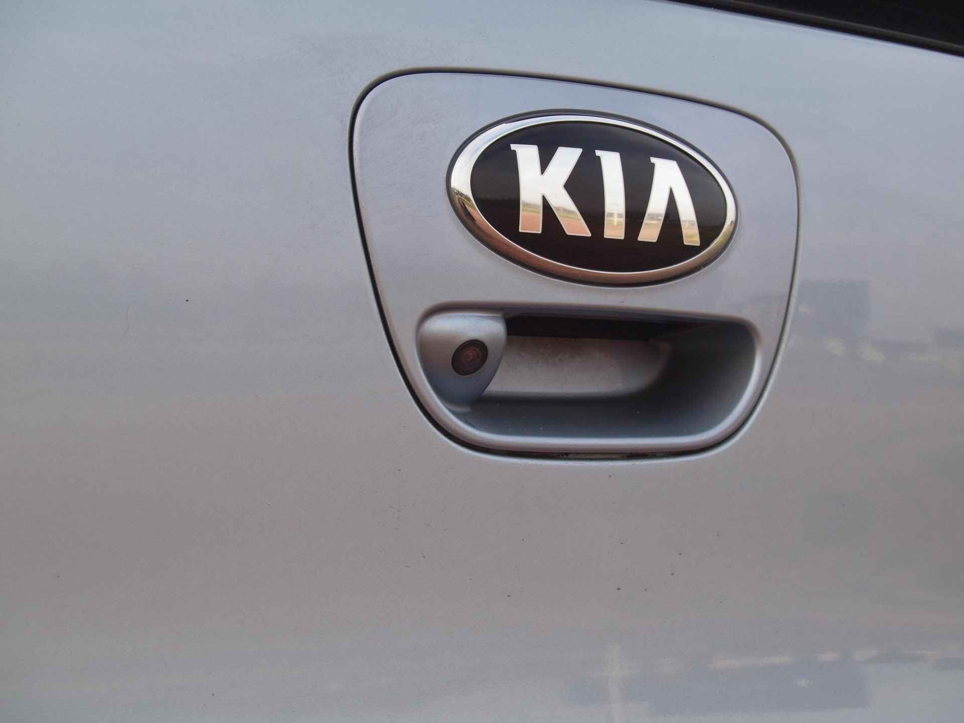 Kia Picanto 1.0 CVVT Design Edition | Camera | Apple Carplay | Cruise Control | 16 inch | - 12/27