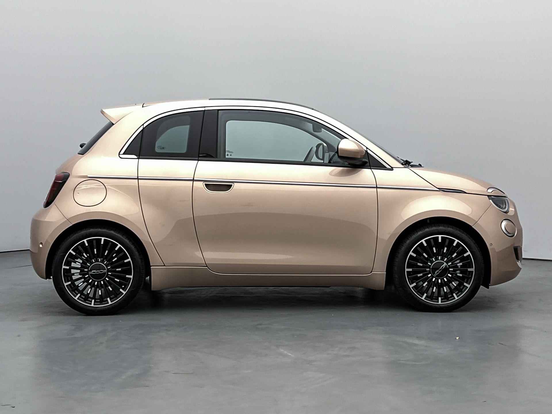 Fiat 600e La Prima 54 kWh EV 156 pk | € 2000 Subsidie mogelijk | Voorraad deal | 405 km actieradius - 9/35