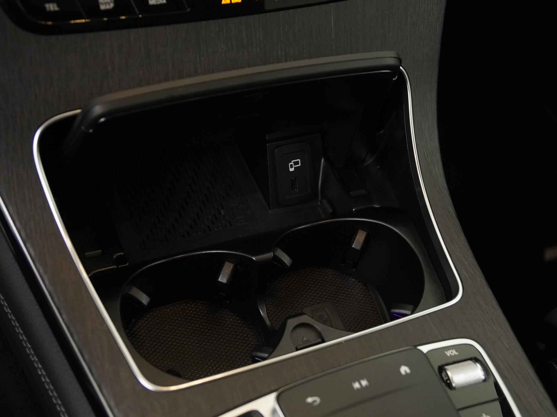 Mercedes-Benz GLC 300e 4MATIC AMG Premium | Panoramadak | Trekhaak | Camera | Carplay |  Zondag Open! - 38/46