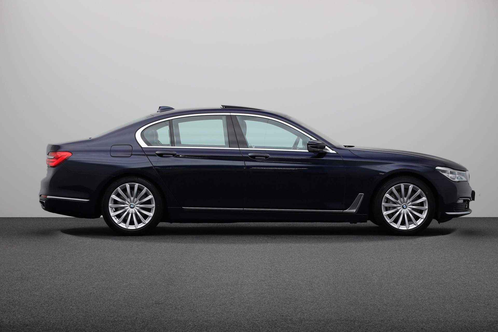 BMW 7 Serie 730d High Executive - 7/29