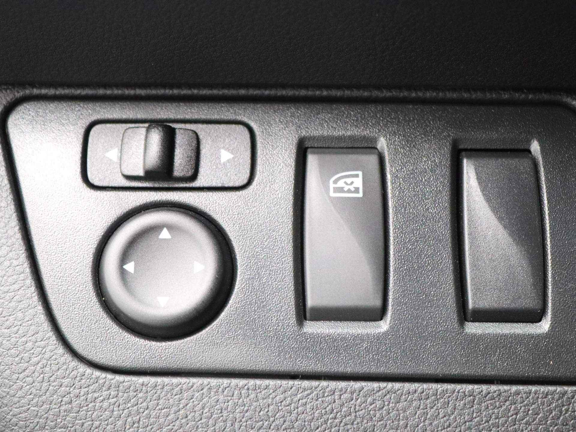 Dacia Spring Essential 27 kWh ALL-IN PRIJS! Airco | Bluetooth | Elektrische ramen v+a - 17/32