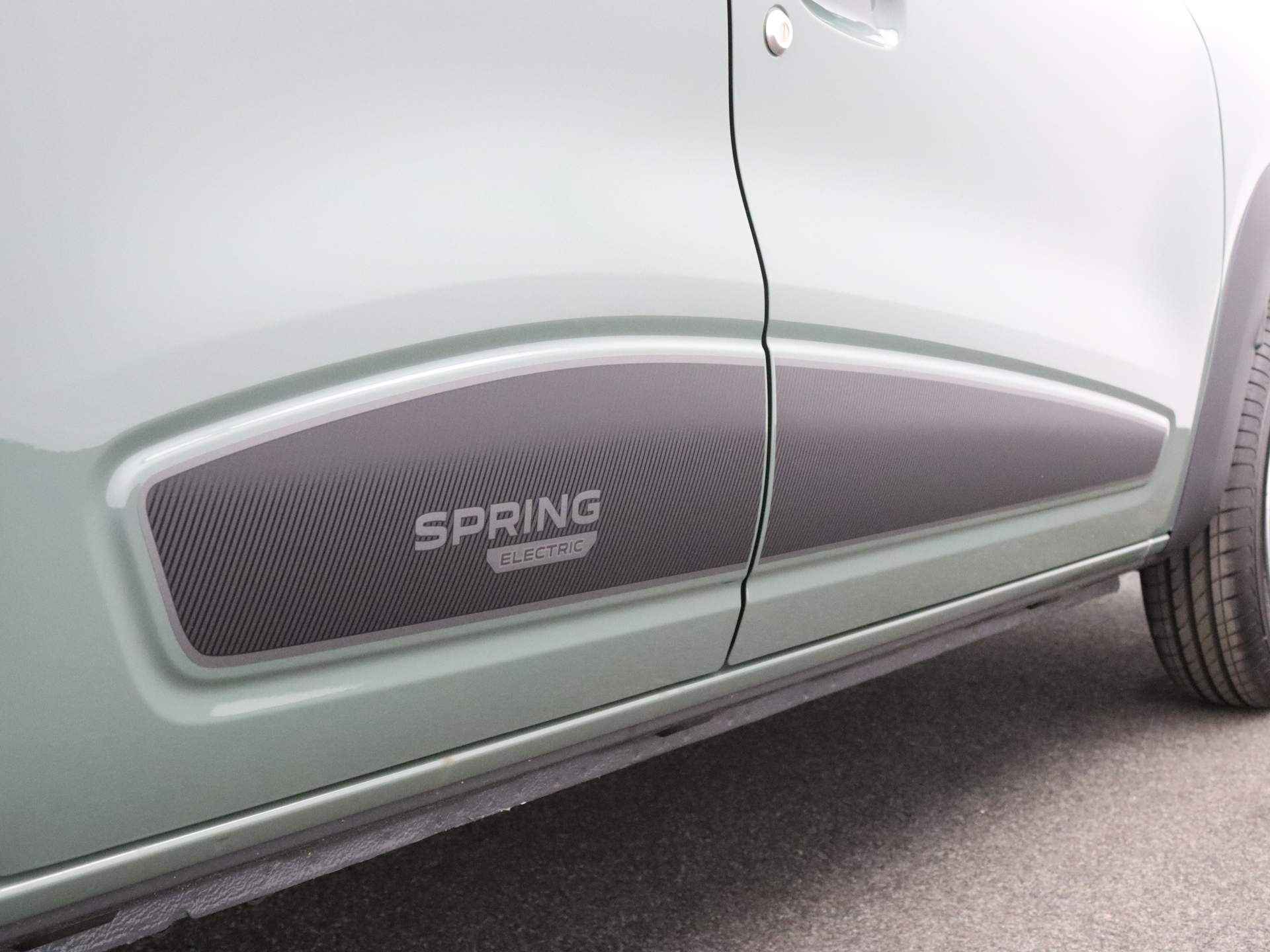 Dacia Spring Essential 27 kWh ALL-IN PRIJS! Airco | Bluetooth | Elektrische ramen v+a - 31/32