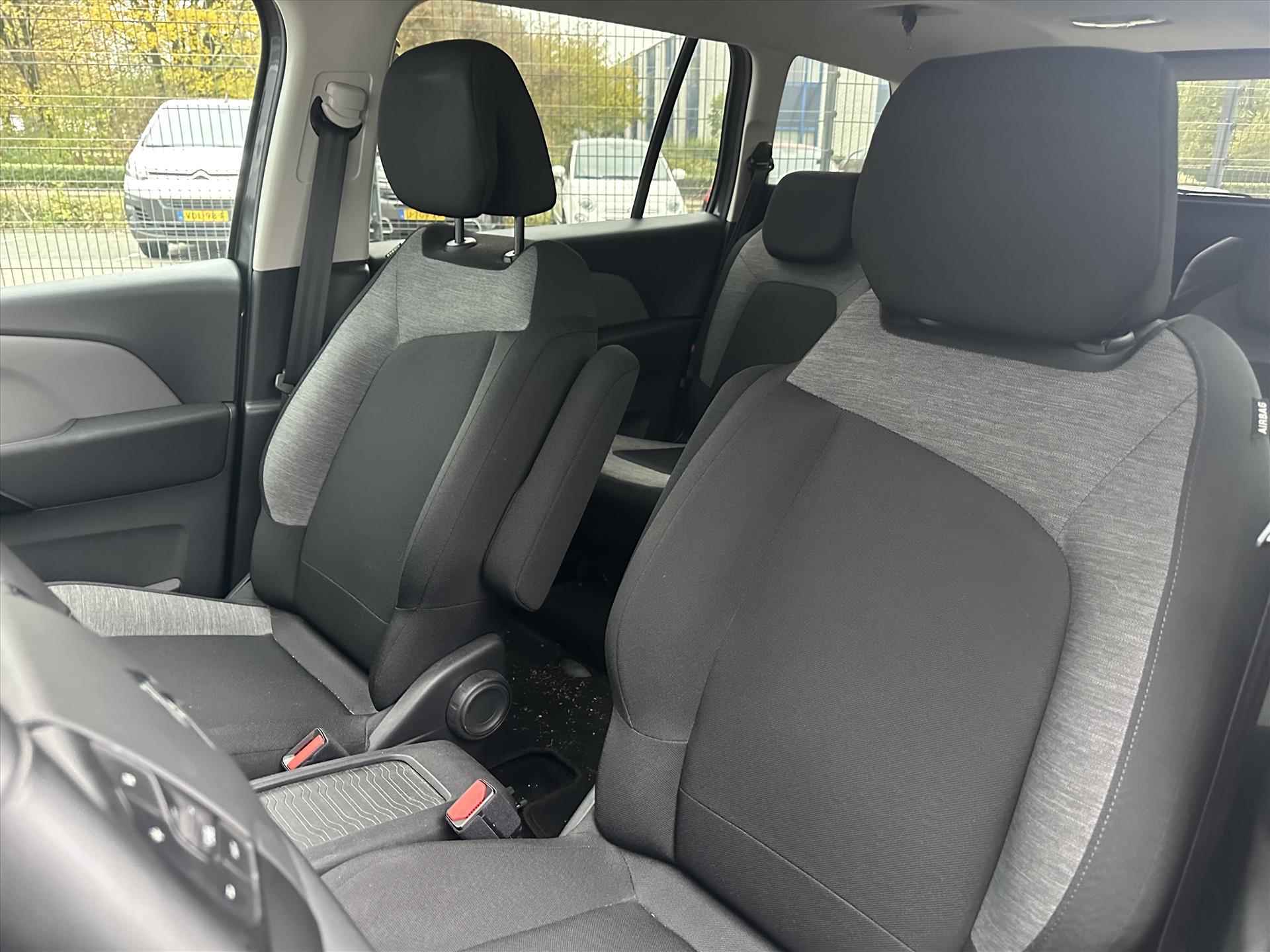 CITROEN C4 Spacetourer 1.2 PureTech 130pk  Business | Automaat | 7-Persoons | Navigatie | Apple Carplay - 18/41