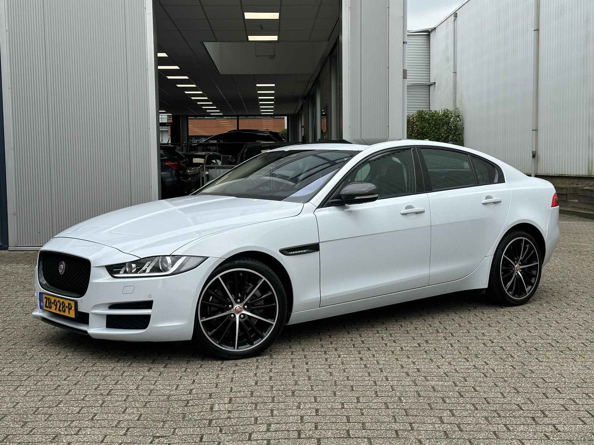 Jaguar XE 2.0 240pk Portfolio Panoramadak | Dealerhistorie - 24/70