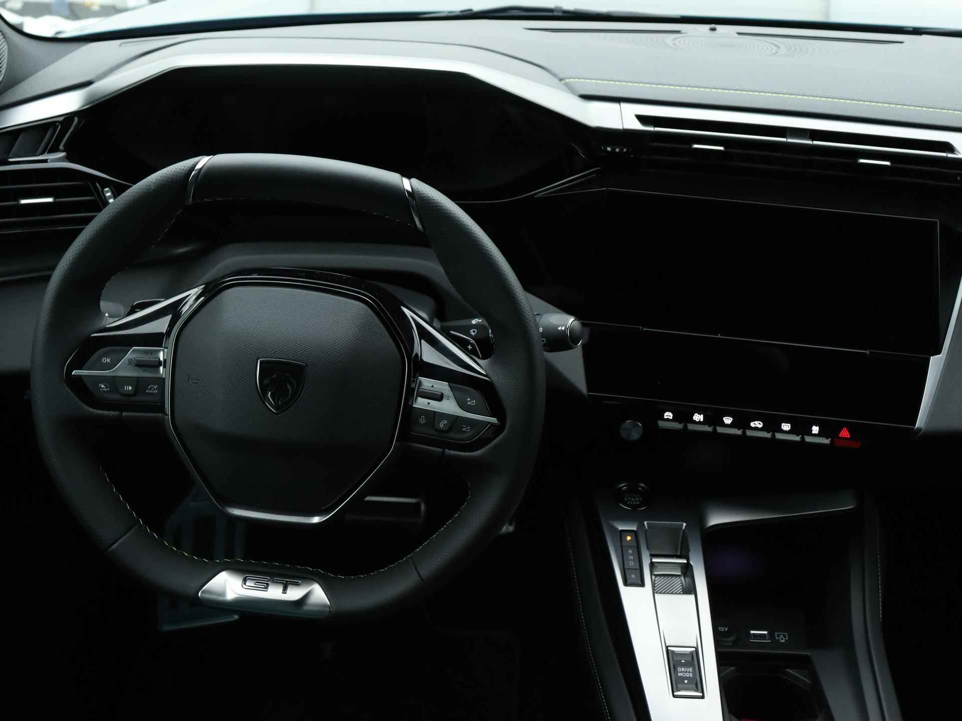 Peugeot 308 SW Hybrid GT 225pk Automaat | Navigatie | Elektrisch Bedienbare Achterklep | Lederen Bekleding | Licht Metalen Velgen 18"| Adaptieve Cruise Control - 24/42