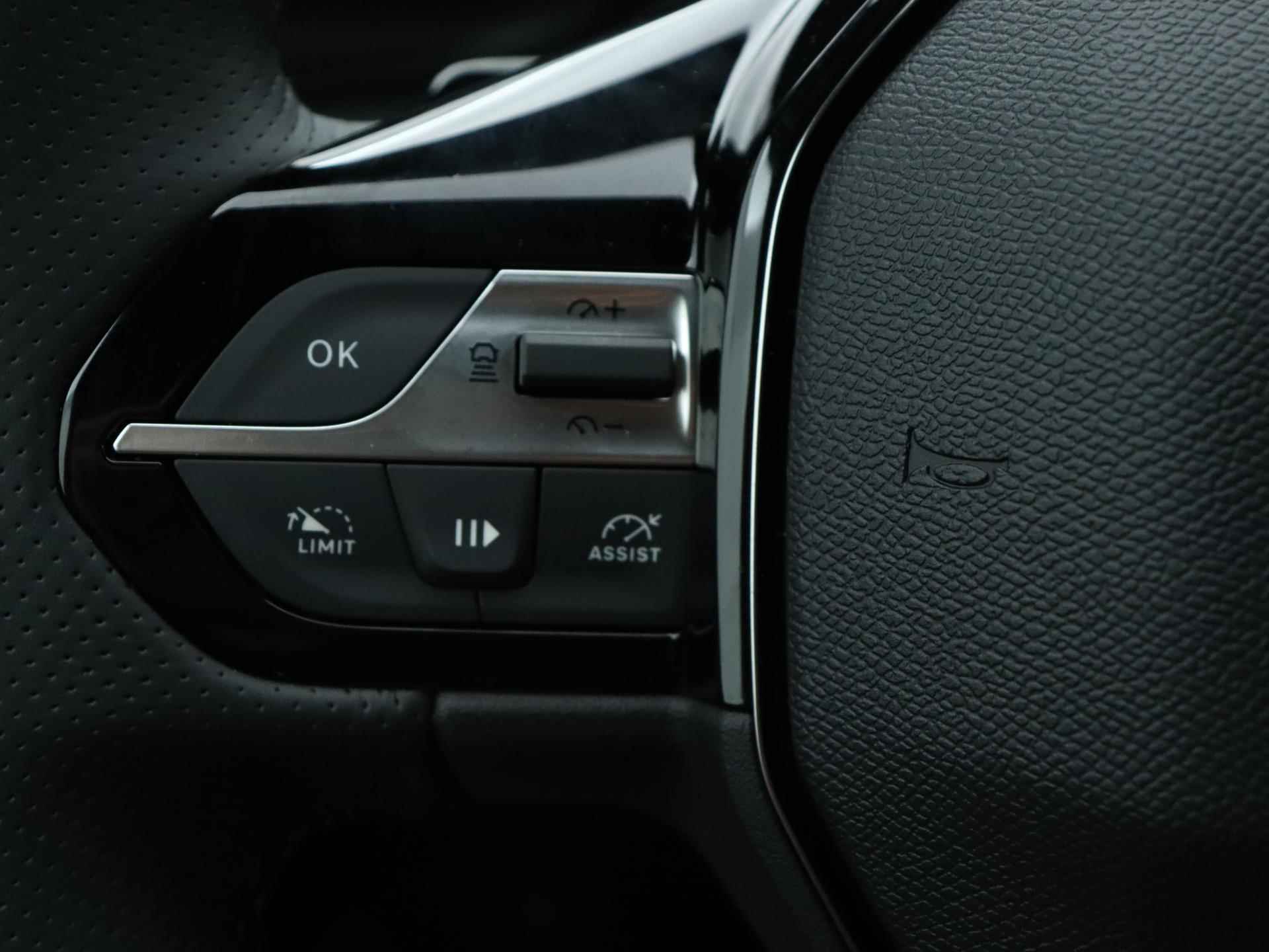 Peugeot 308 SW Hybrid GT 225pk Automaat | Navigatie | Elektrisch Bedienbare Achterklep | Lederen Bekleding | Licht Metalen Velgen 18"| Adaptieve Cruise Control - 28/42