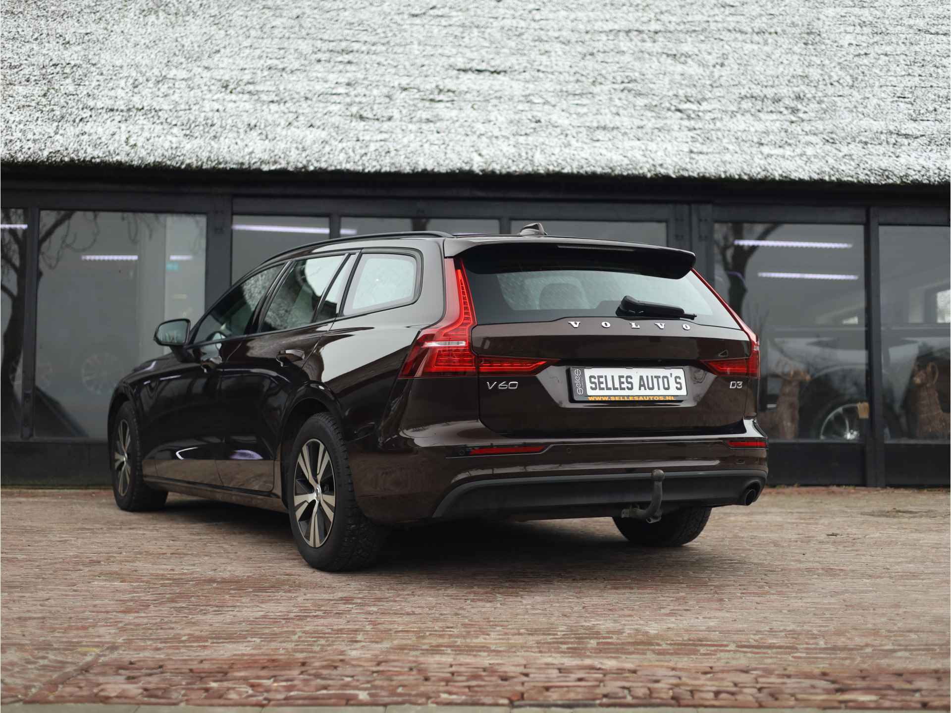 Volvo V60 2.0 D3 Momentum Trekhaak | Camera | Applecarplay | - 3/38