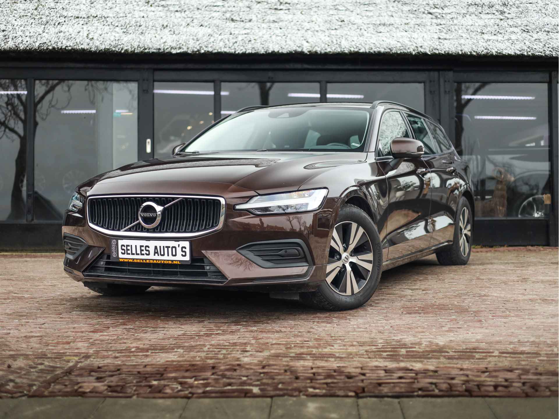 Volvo V60 2.0 D3 Momentum Trekhaak | Camera | Applecarplay | - 14/38