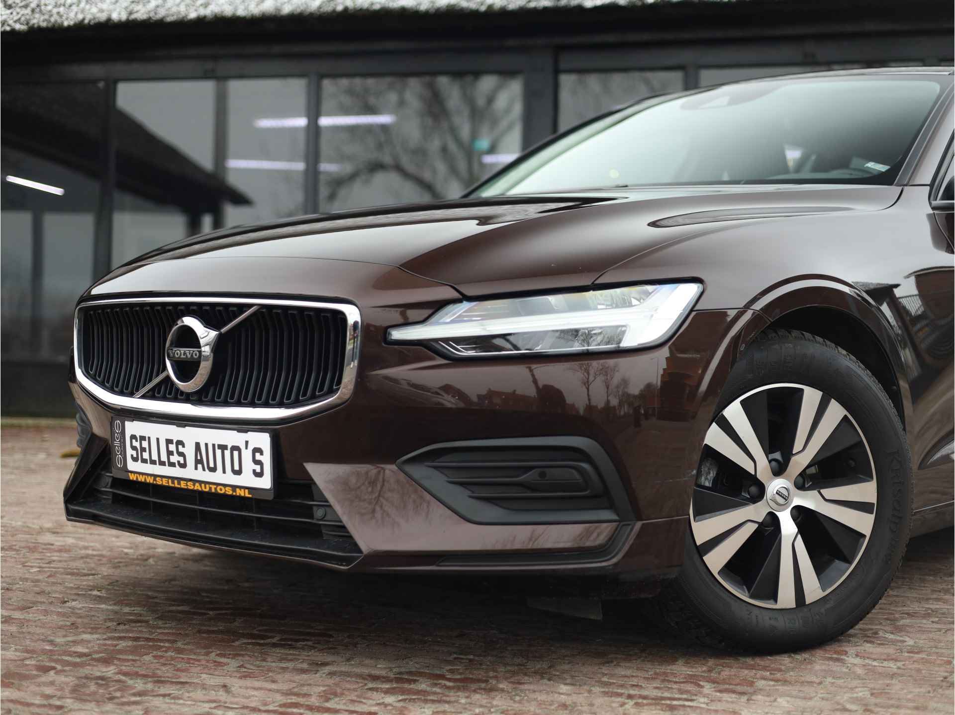 Volvo V60 2.0 D3 Momentum Trekhaak | Camera | Applecarplay | - 16/38