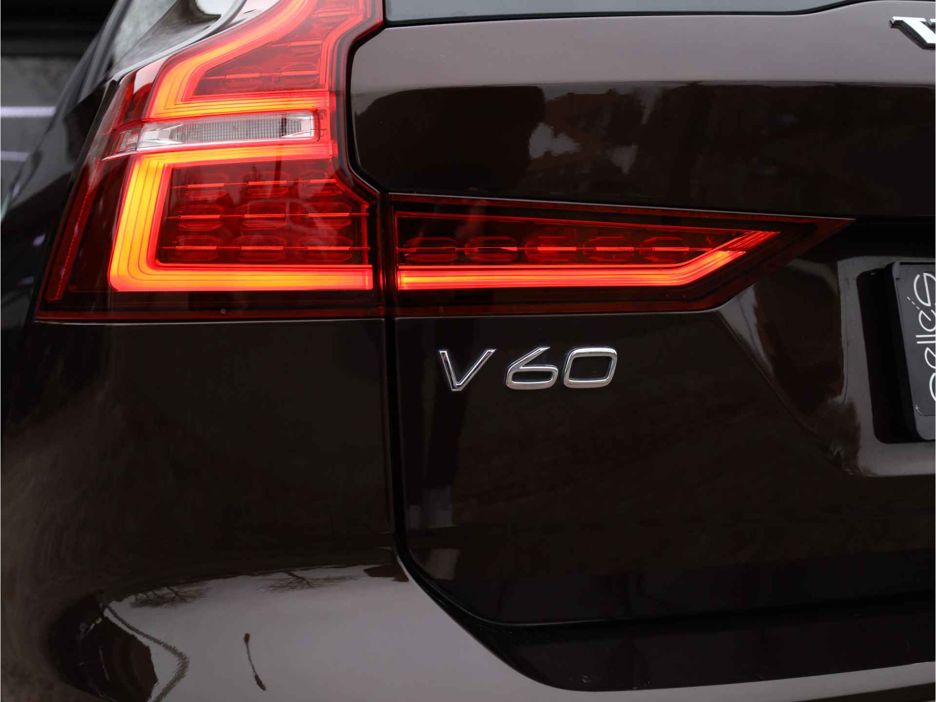 Volvo V60 2.0 D3 Momentum Trekhaak | Camera | Applecarplay | - 22/38