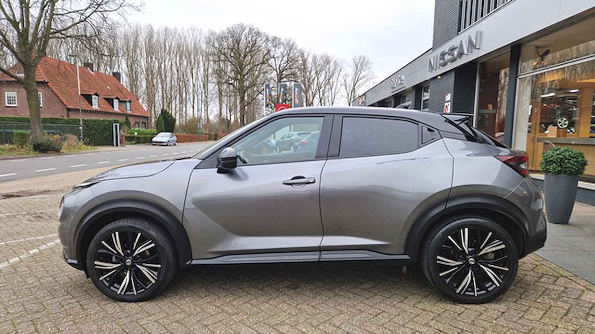 NISSAN Juke 1.0 DIG-T 114pk N-Design Navi & Tech-Pack ProPilot - 4/17