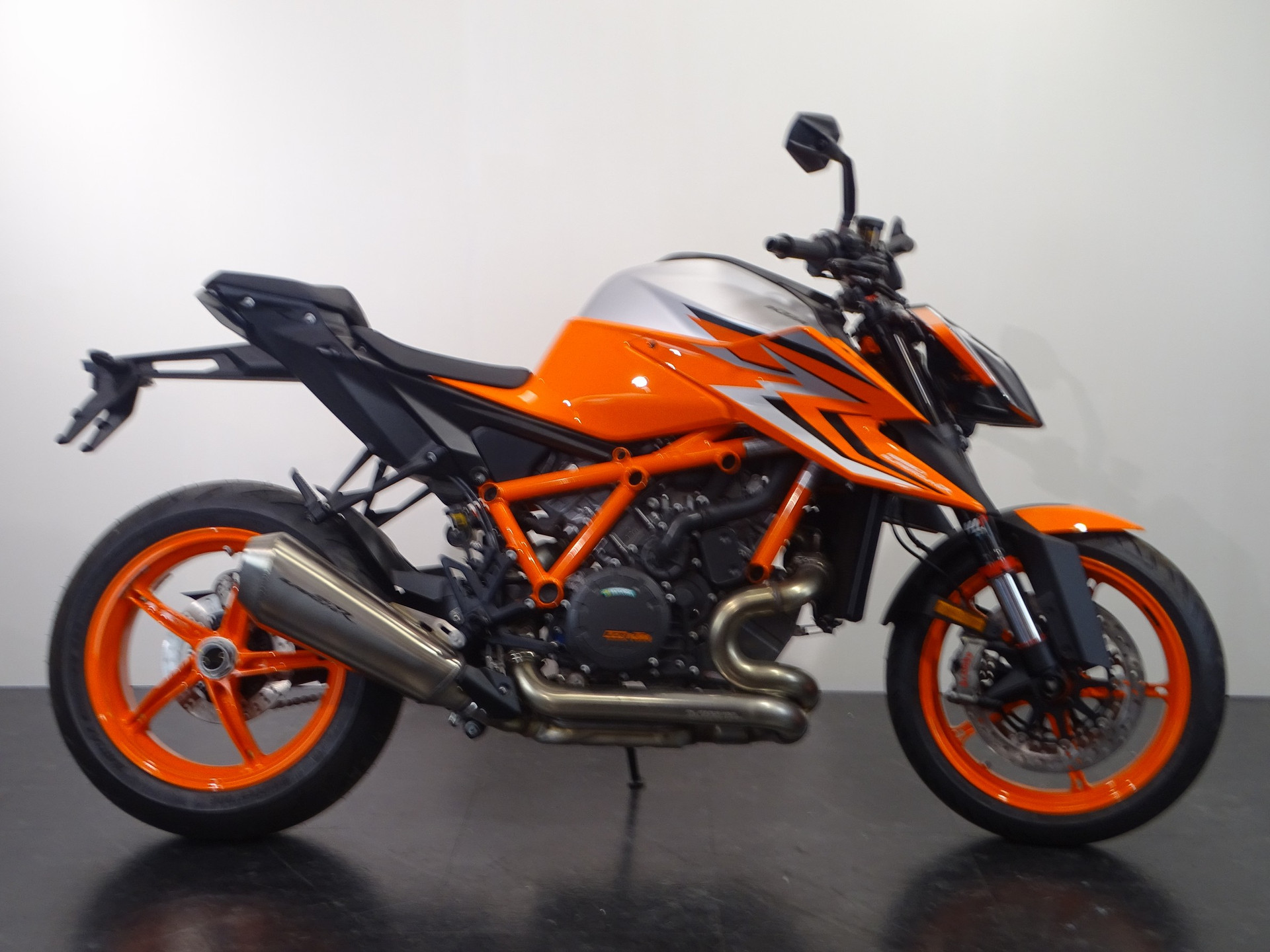 KTM 1290 SUPERDUKE R ABS