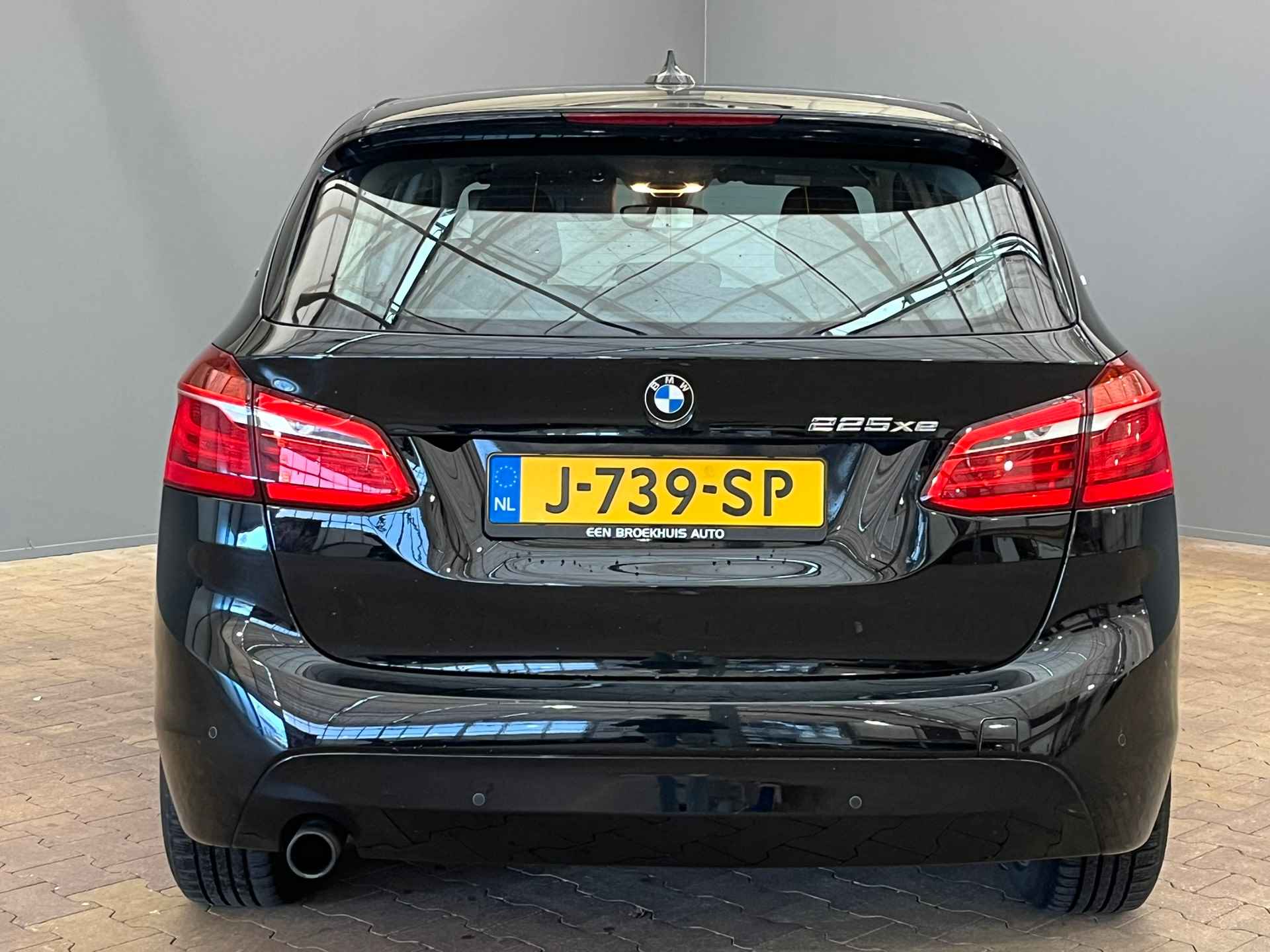 BMW 2-serie Active Tourer 225xe iPerformance | Automaat | Stoelverwarming | 16'' Lichtmetaal | Cruise | Navigatie | Parkeersensoren | LED | Clima | Bluetooth - 5/39