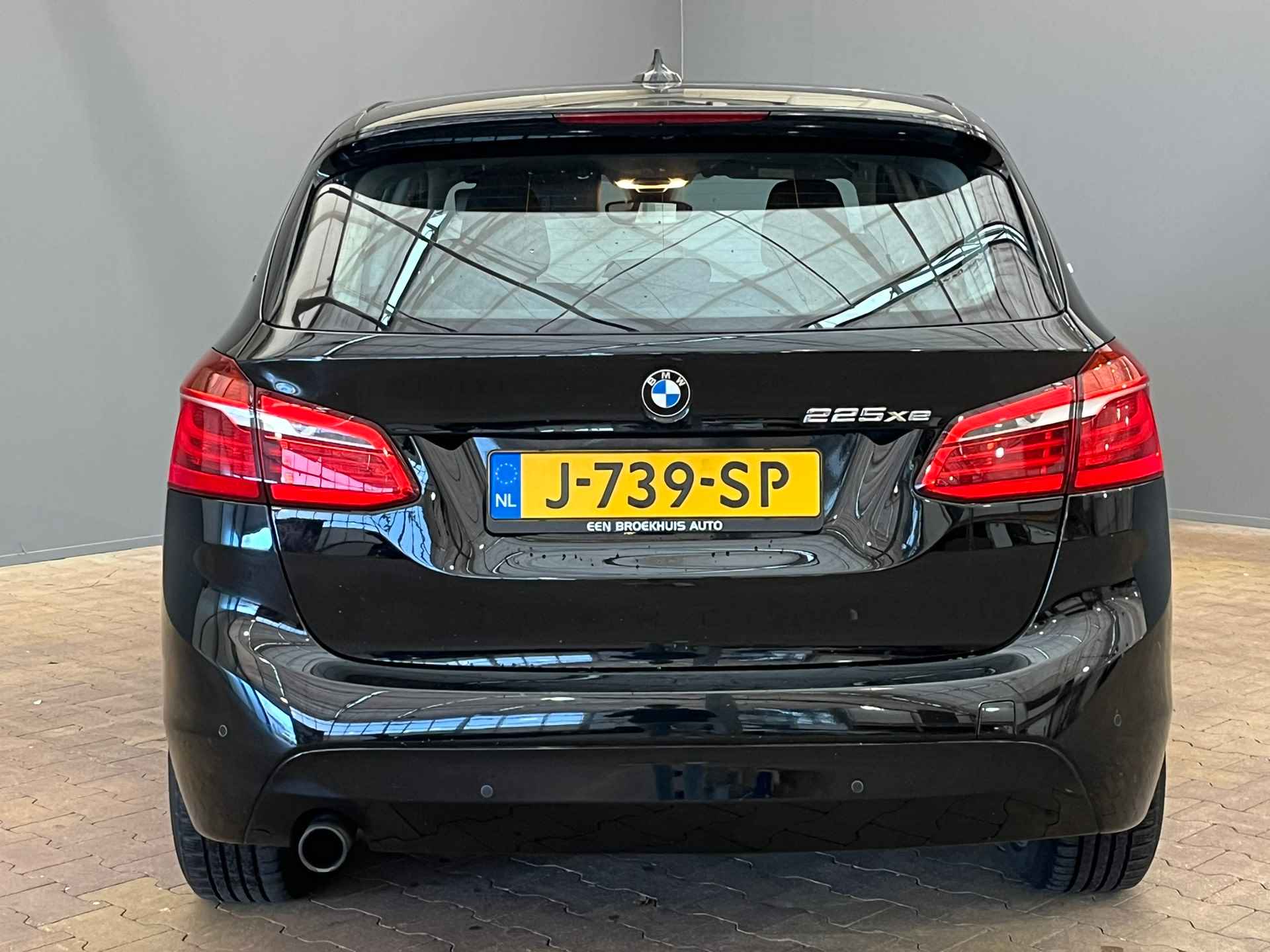 BMW 2-serie Active Tourer 225xe iPerformance | Automaat | Stoelverwarming | 16'' Lichtmetaal | Cruise | Navigatie | Parkeersensoren | LED | Clima | Bluetooth - 16/39