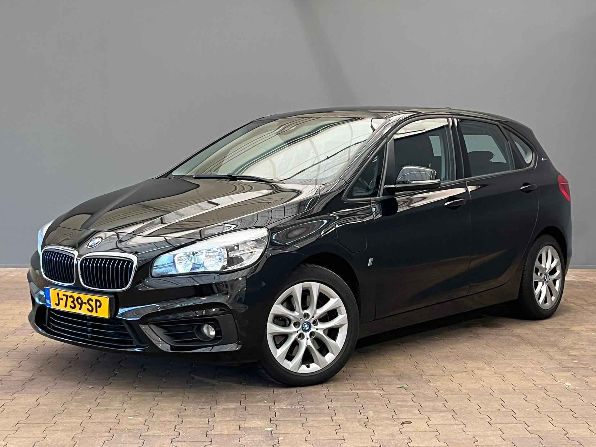 BMW 2-serie Active Tourer 225xe iPerformance | Automaat | Stoelverwarming | 16'' Lichtmetaal | Cruise | Navigatie | Parkeersensoren | LED | Clima | Bluetooth - 38/39