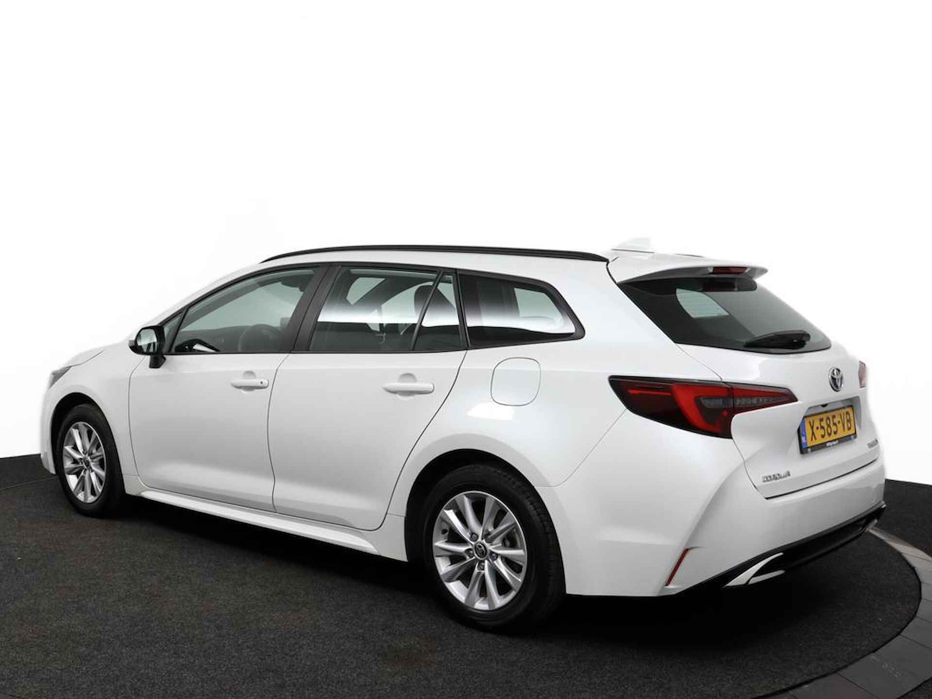 Toyota Corolla Touring Sports Hybrid 140 Active | Climate control | Parkeercamera | Apple carplay Android auto | - 12/49