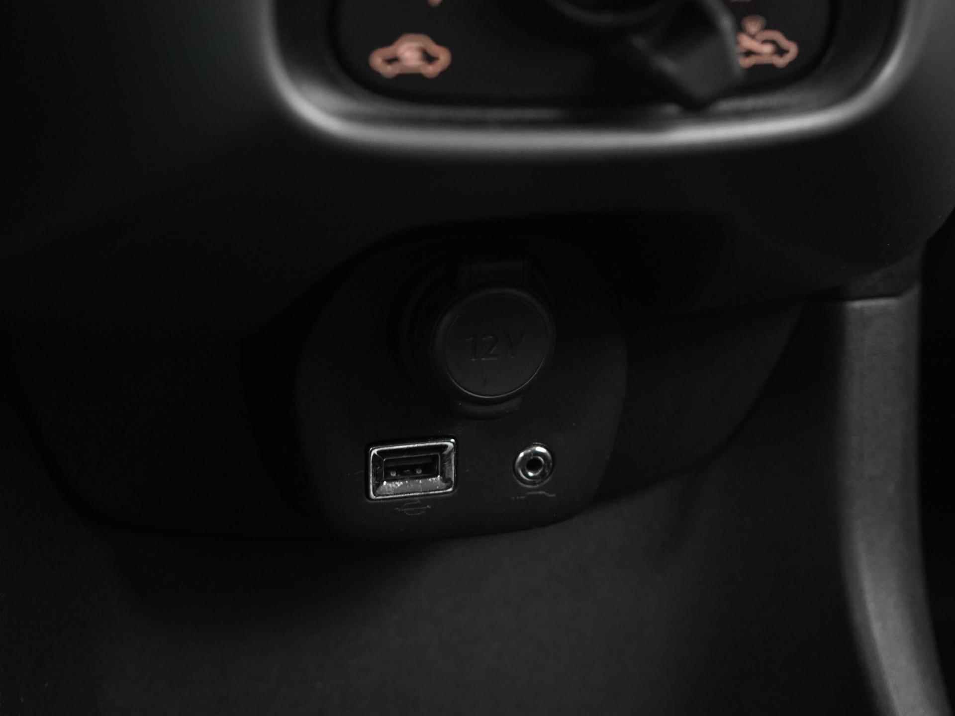 Toyota Aygo 1.0 VVT-i x-play limited | Camera | Apple/Android Carplay | Zondag Open! - 11/32