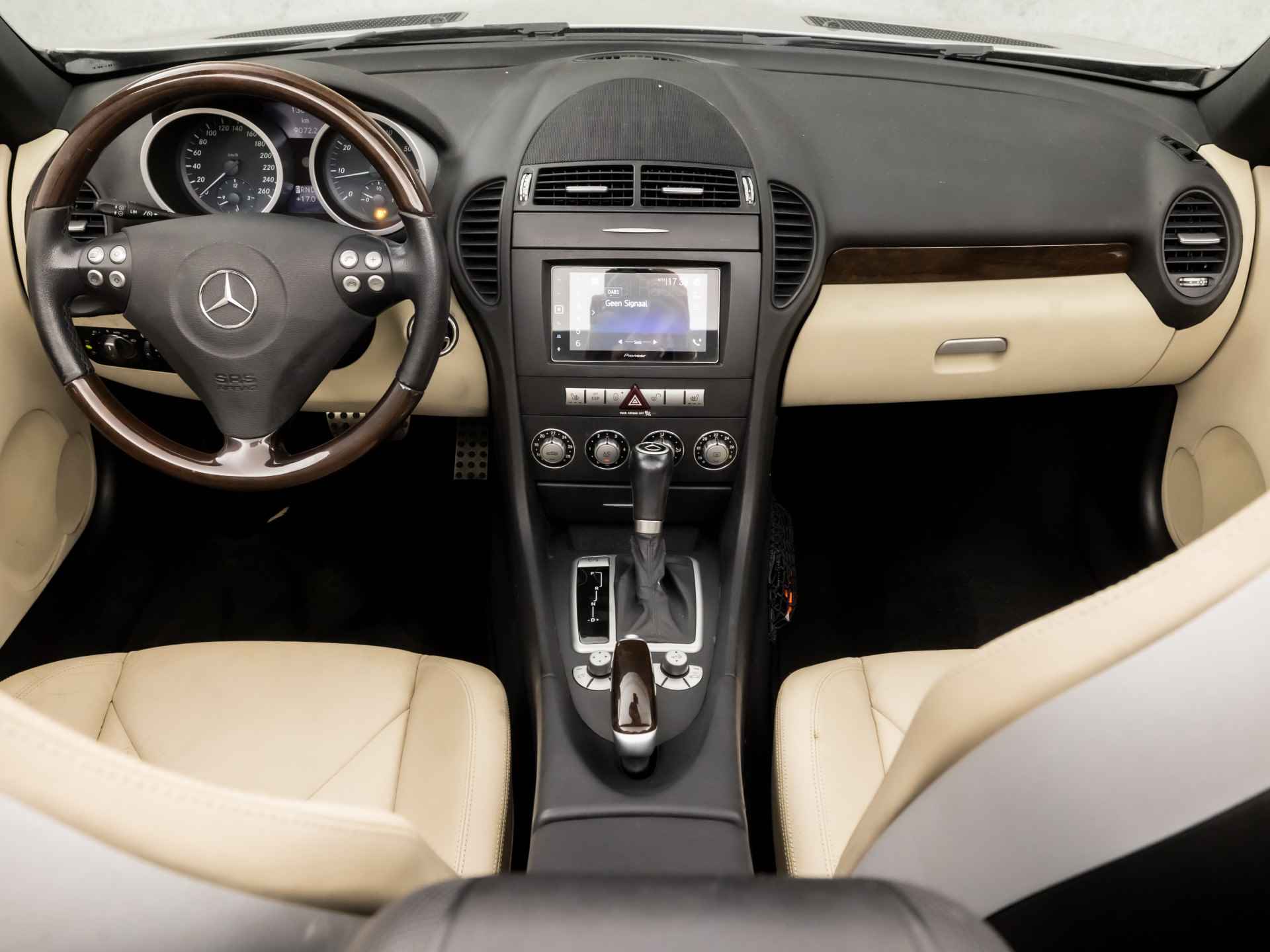 Mercedes-Benz SLK 200 K. Sport 164Pk Automaat (YOUNGTIMER, NAVIGATIE, STOELVERWARMING, LEDEREN SPORTSTOELEN, CRUISE, BLUETOOTH, XENON, PARKEERSENSOREN, NIEUWE APK, NIEUWSTAAT) - 6/29