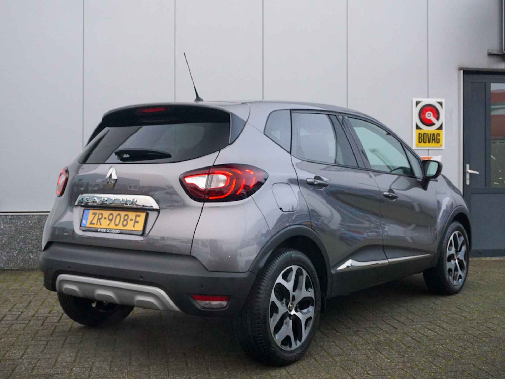 Renault Captur 0.9 TCe Intens Navigatie | Clima | NAP | Park. sensoren | Led - 2/27