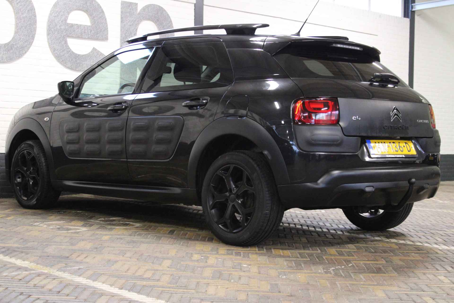 Citroën C4 Cactus 1.2 PureTech Feel | Incl. 12 maanden garantie | Climate control | Cruise control | Trekhaak | Bluetooth | Navigatie | Parkeercamera | - 25/46