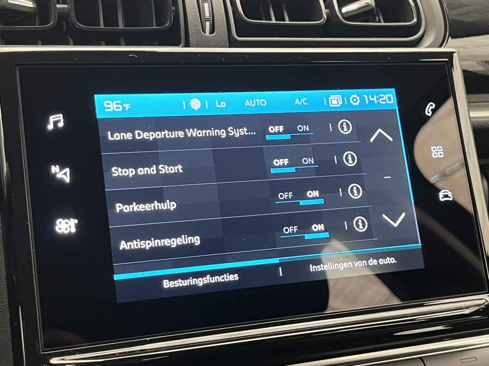 Citroën C3 1.2 82 pk S&S Plus | € 4.154,- Voorraad Voordeel | Navigatie | DAB+ | Parkeersensoren | Cruise | Clima | Led dagrij | Rijstrooksensor | Carplay | Bluetooth | Touchscreen | - 18/26