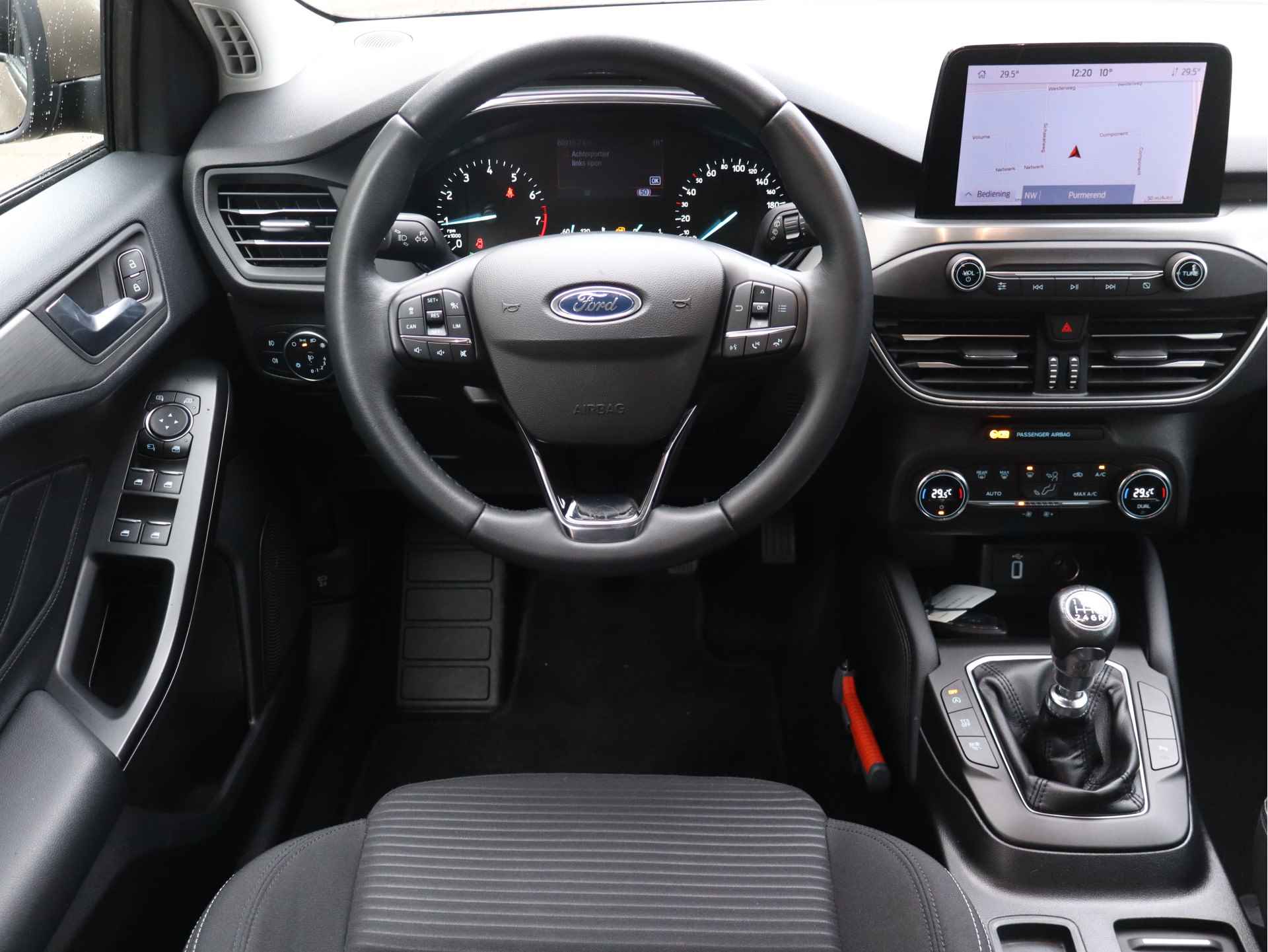 Ford Focus 1.0 EcoBoost Titanium Business NL-Auto!! Adap.Cruise I Carplay I Key-Less - 8/35