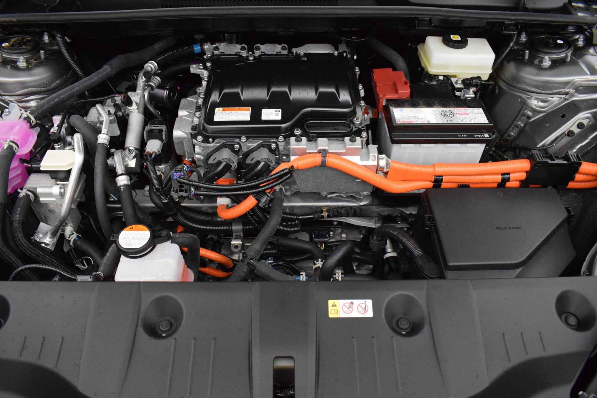 Toyota bZ4X Launch Edition Premium 71 kWh Dodehoek Leder 360° - 33/36