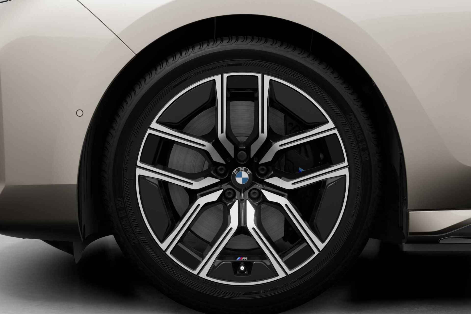 BMW i7 eDrive50 | M Sport Pro | Innovation Pack | Connoisseur Pack | Climate Acoustics Pack - 11/20