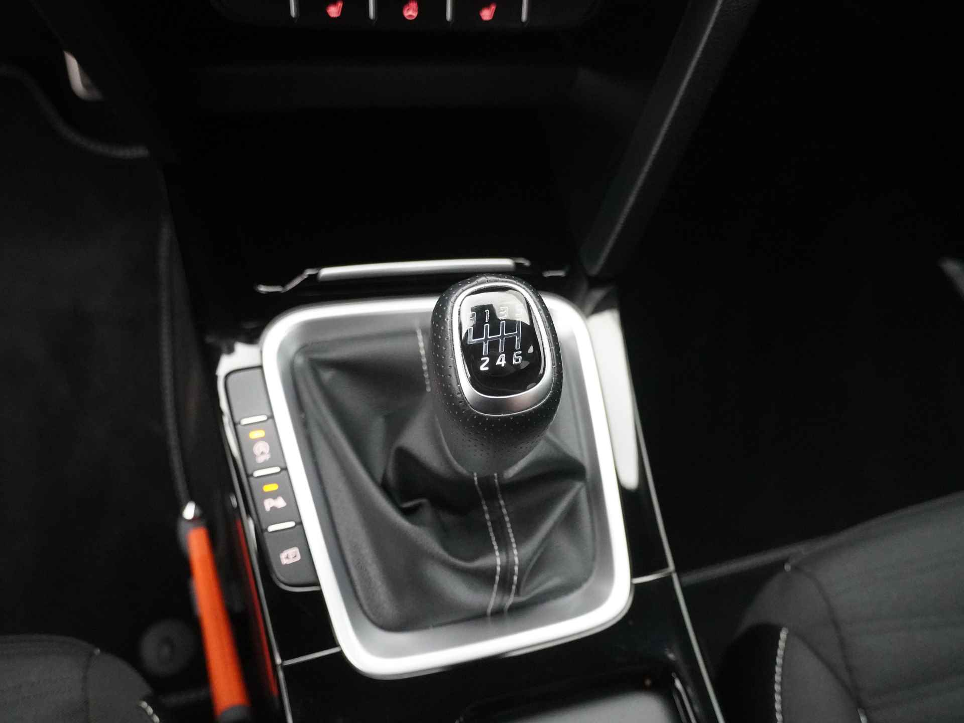 Kia Xceed 1.0 T-GDi GT-Line First Edition - Cruise Control - Climate Control - Navigatie - Stoel/Stuur Verwarming - Apple/Android Carplay - Fabrieksgarantie Tot 2029 - 29/46