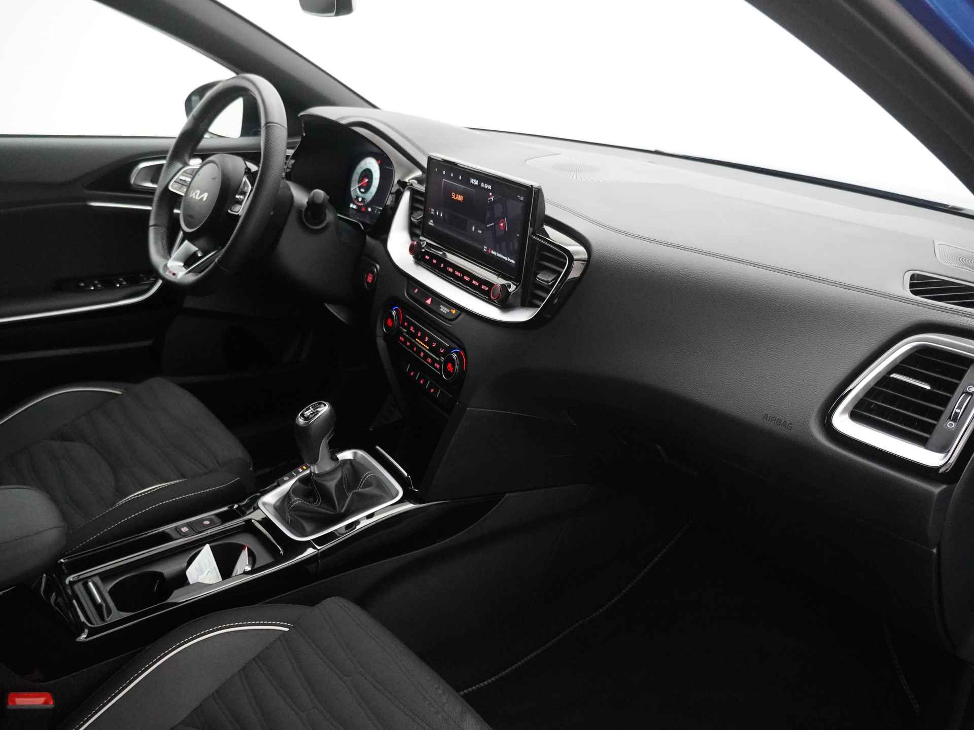 Kia Xceed 1.0 T-GDi GT-Line First Edition - Cruise Control - Climate Control - Navigatie - Stoel/Stuur Verwarming - Apple/Android Carplay - Fabrieksgarantie Tot 2029 - 39/46