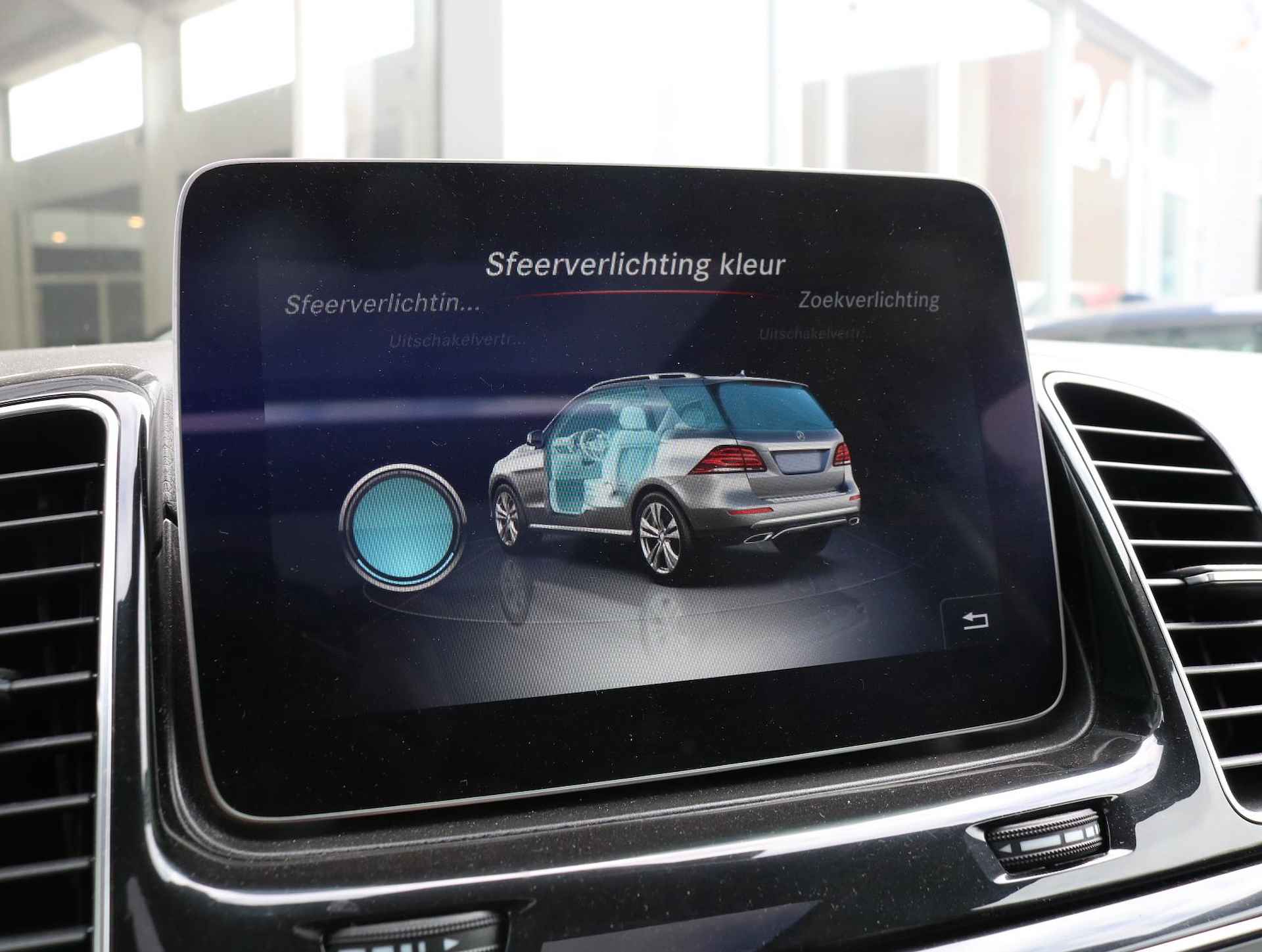 Mercedes-Benz GLE 400 4MATIC AMG | Trekhaak | Apple Carplay | Distronic - 25/26