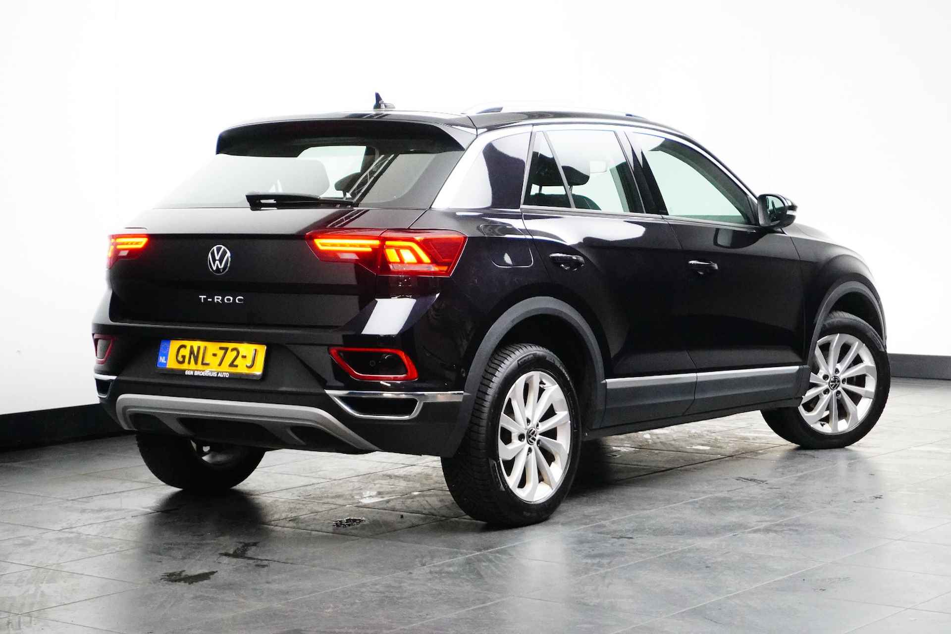 Volkswagen T-Roc 1.5 TSI 150 pk Style 7-DSG | Navi by app | Parkeersensoren | Cruise control adaptief | - 5/17