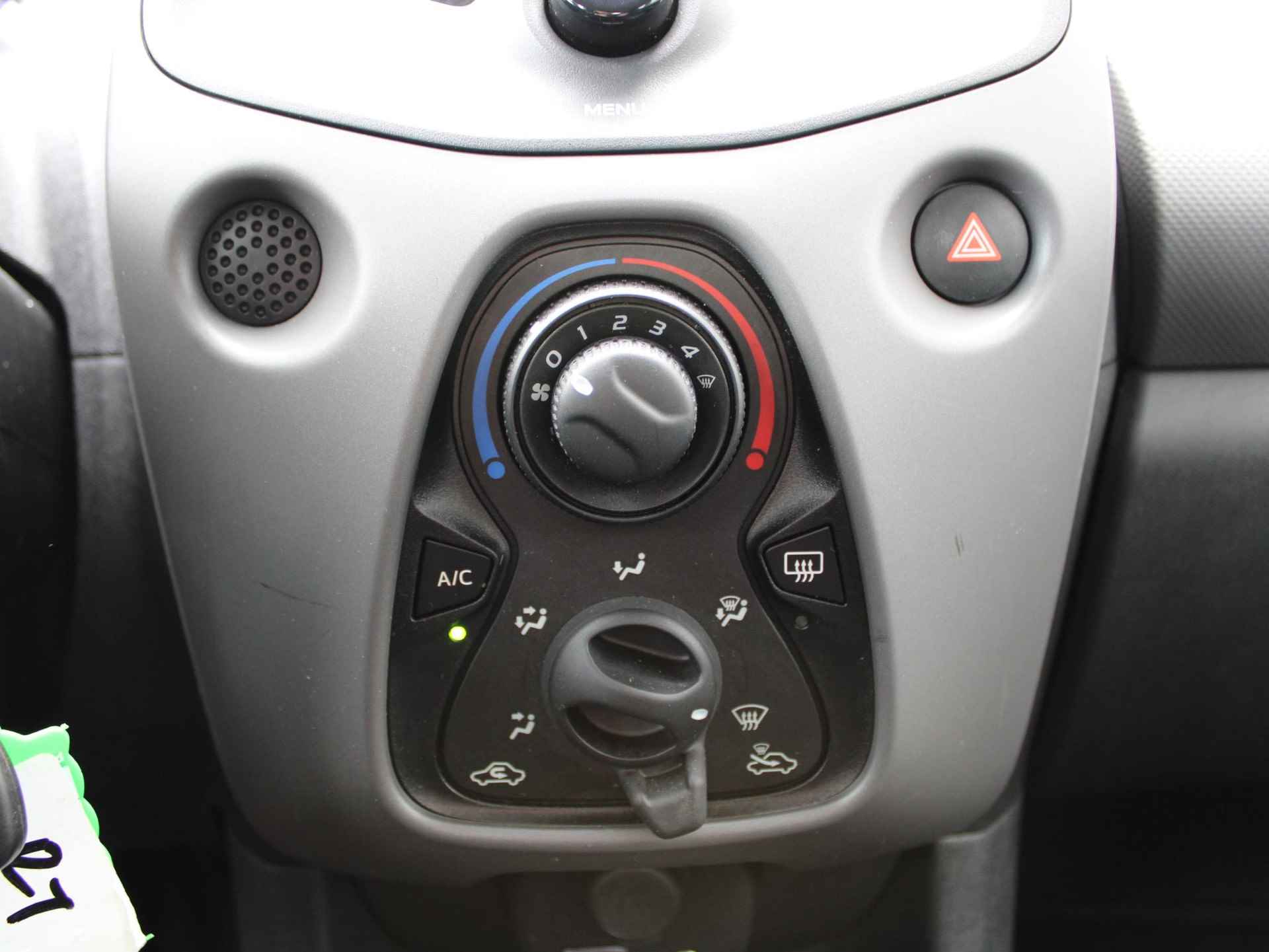 Peugeot 108 1.0 e-VTi Active | Airco / Bluetooth - 17/23
