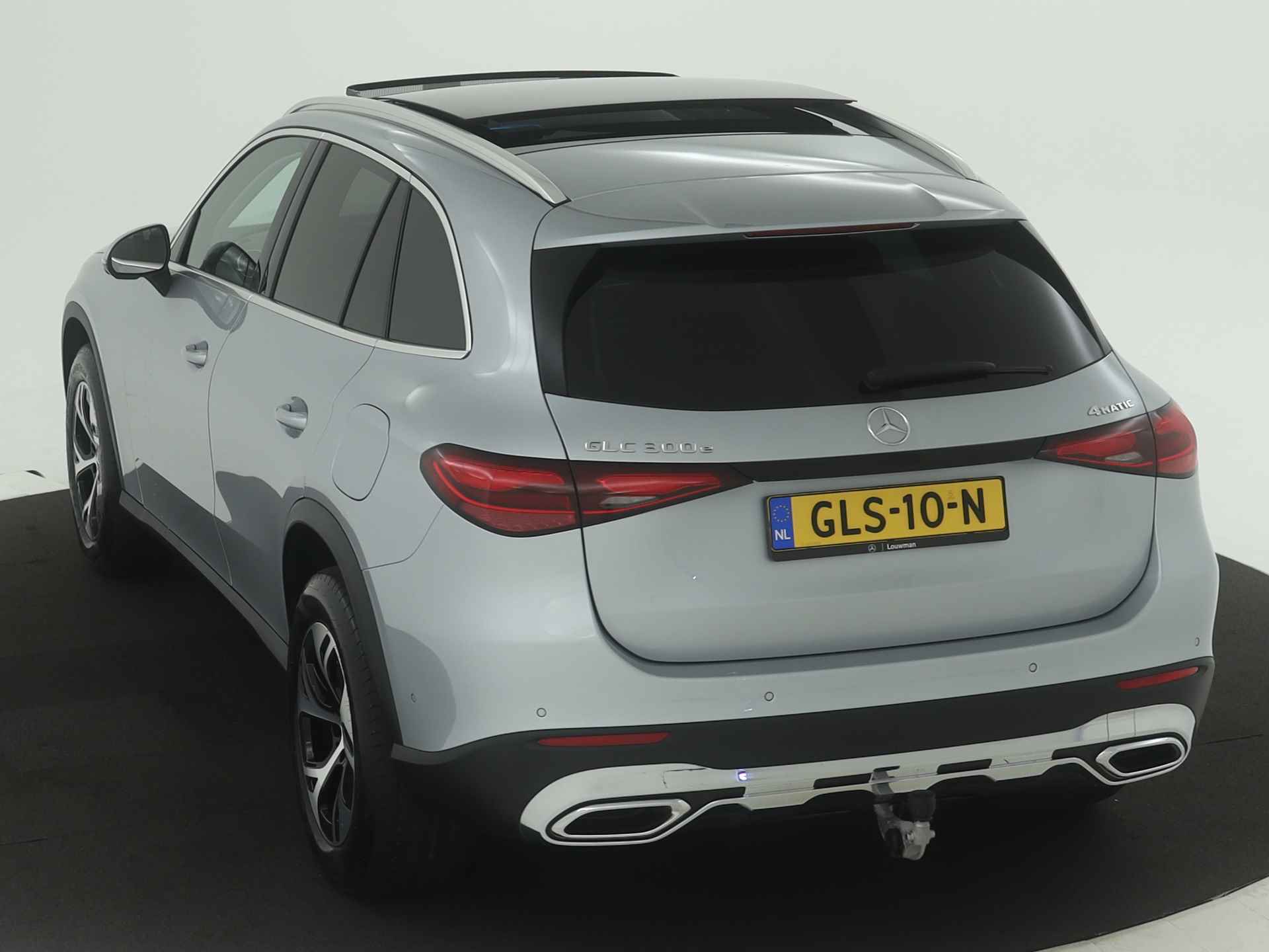 Mercedes-Benz GLC 300 e 4M Plug-In Hybride | Trekhaak | Panoramadak | Digital light | Memory | Stuur verwarming | 360°-camera | Inclusief 24 maanden MB Certified garantie voor Europa. - 30/46