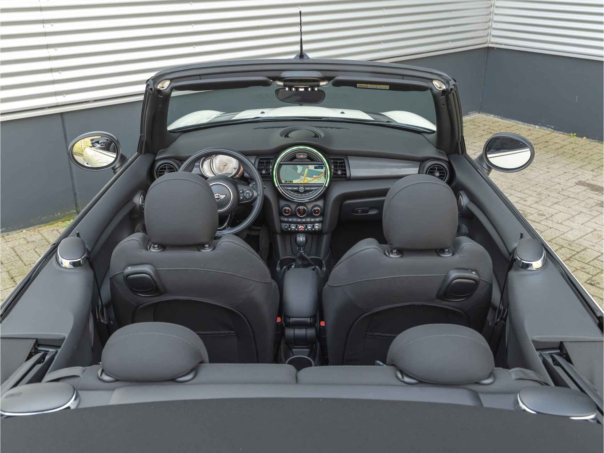 MINI Cabrio 1.5 Cooper - Chili - Navi XL - Bluetooth - Stoelverwarming - LED Verlichting - 18/36