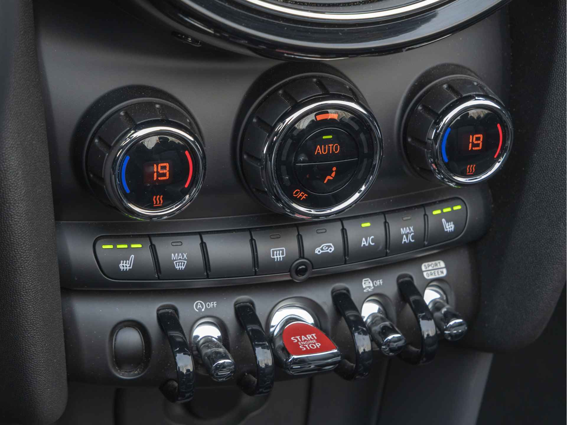 MINI Cabrio 1.5 Cooper - Chili - Navi XL - Bluetooth - Stoelverwarming - LED Verlichting - 29/36