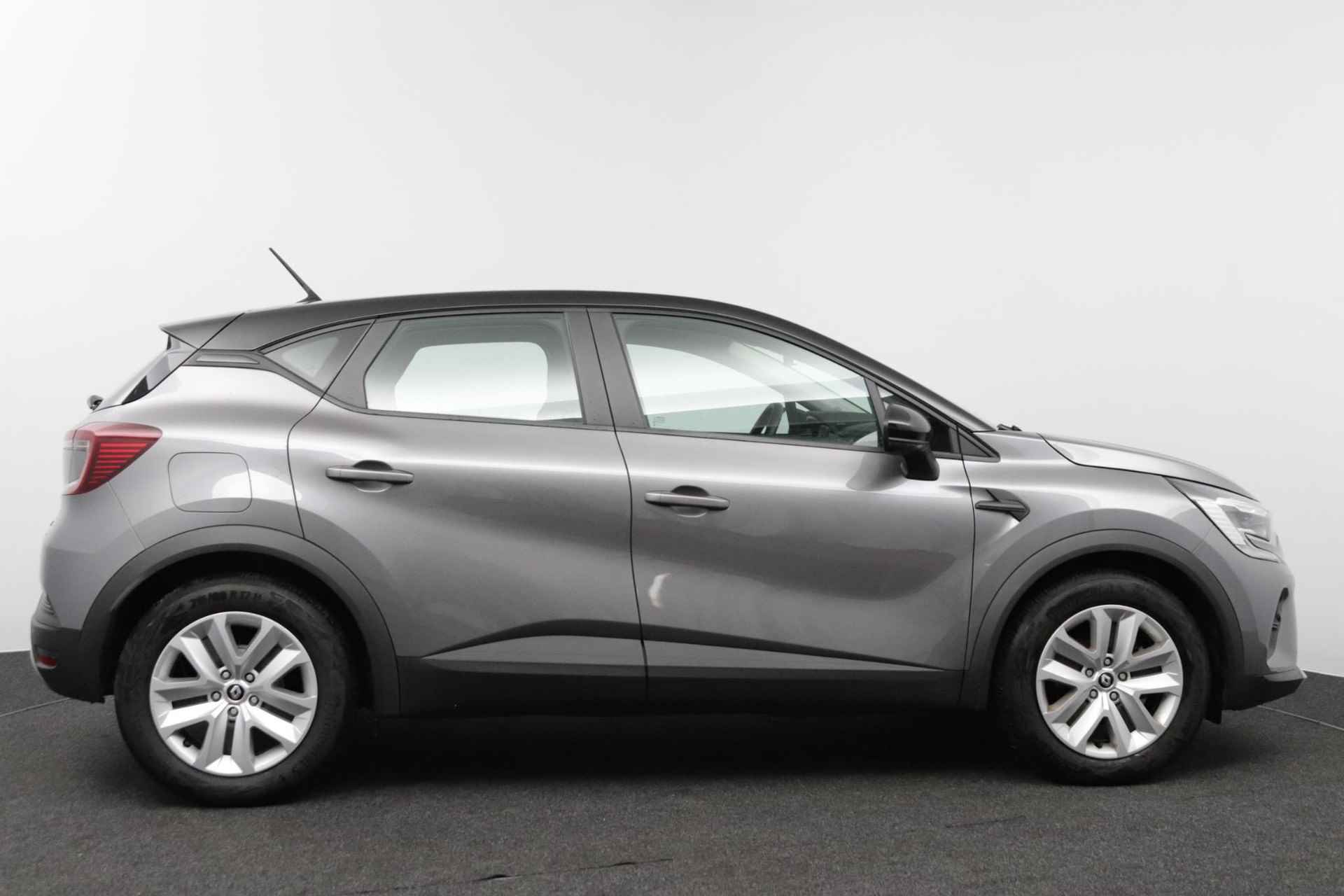 Renault Captur 1.6 E-Tech Hybrid 145 evolution - 36/39