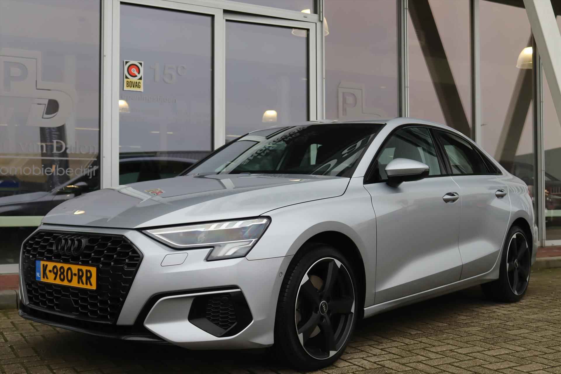 Audi A3 Limousine 35TFSI 150PK  AUTOMAAT BUSINESS E.D. Trekhaak | Navi | Adapt.Cruise | NL Auto | Virtual Cockpit | Camera | 18 Inch Lm | - 42/57