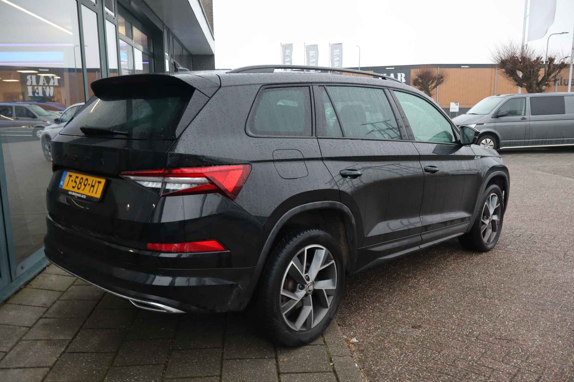 Škoda Kodiaq 1.5 TSI Sportline Business 7p. | Stoelverwarming | Navigatie | Achteruitrijcamera | - 4/14