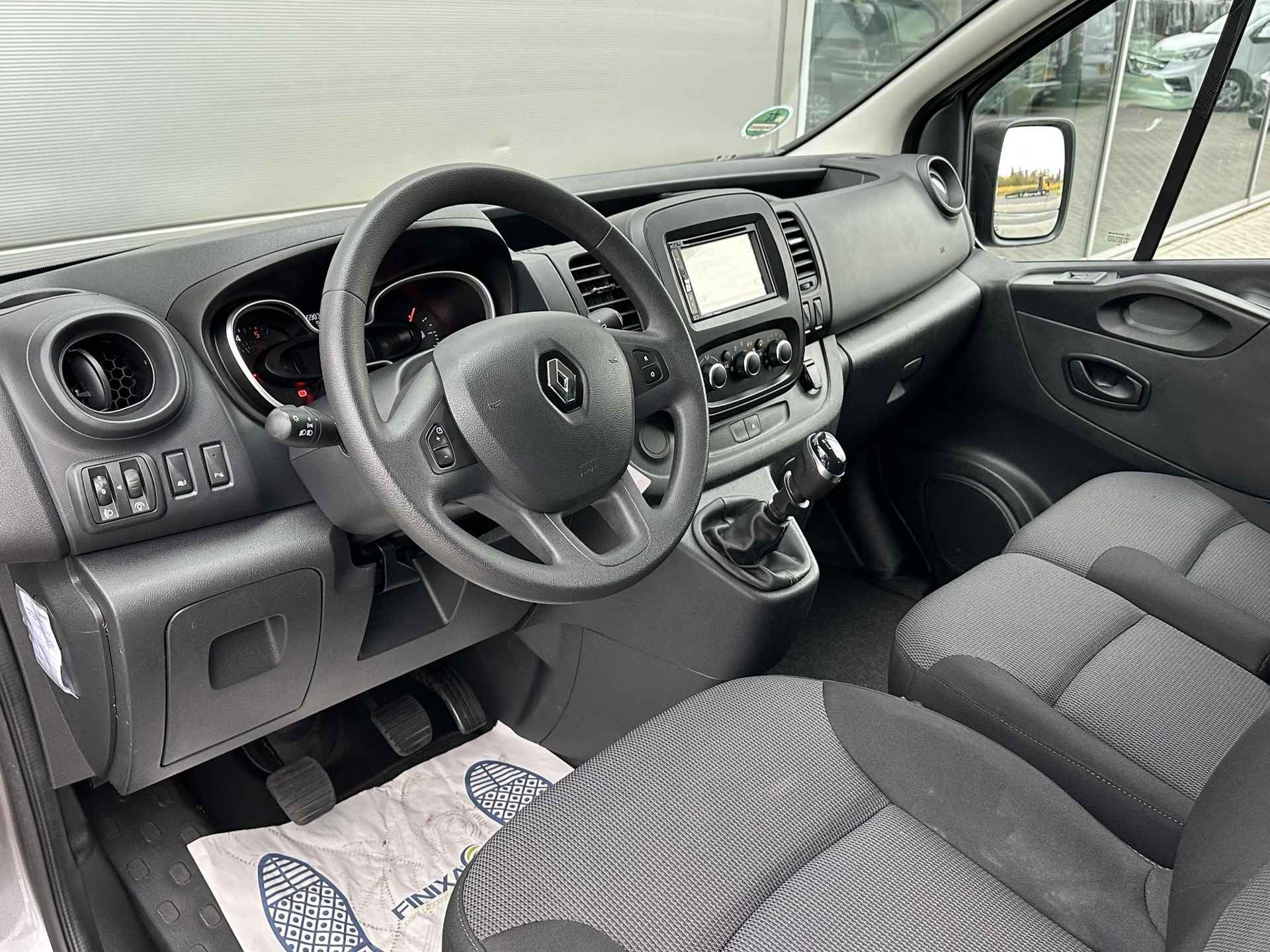 Renault Trafic Passenger 2.0 dCi 120 ZEN | 9 PERSOONS | AIRCO | SIDE STEPS | NAVIGATIE | APPLE CARPLAY / ANDROID AUTO | - 4/34