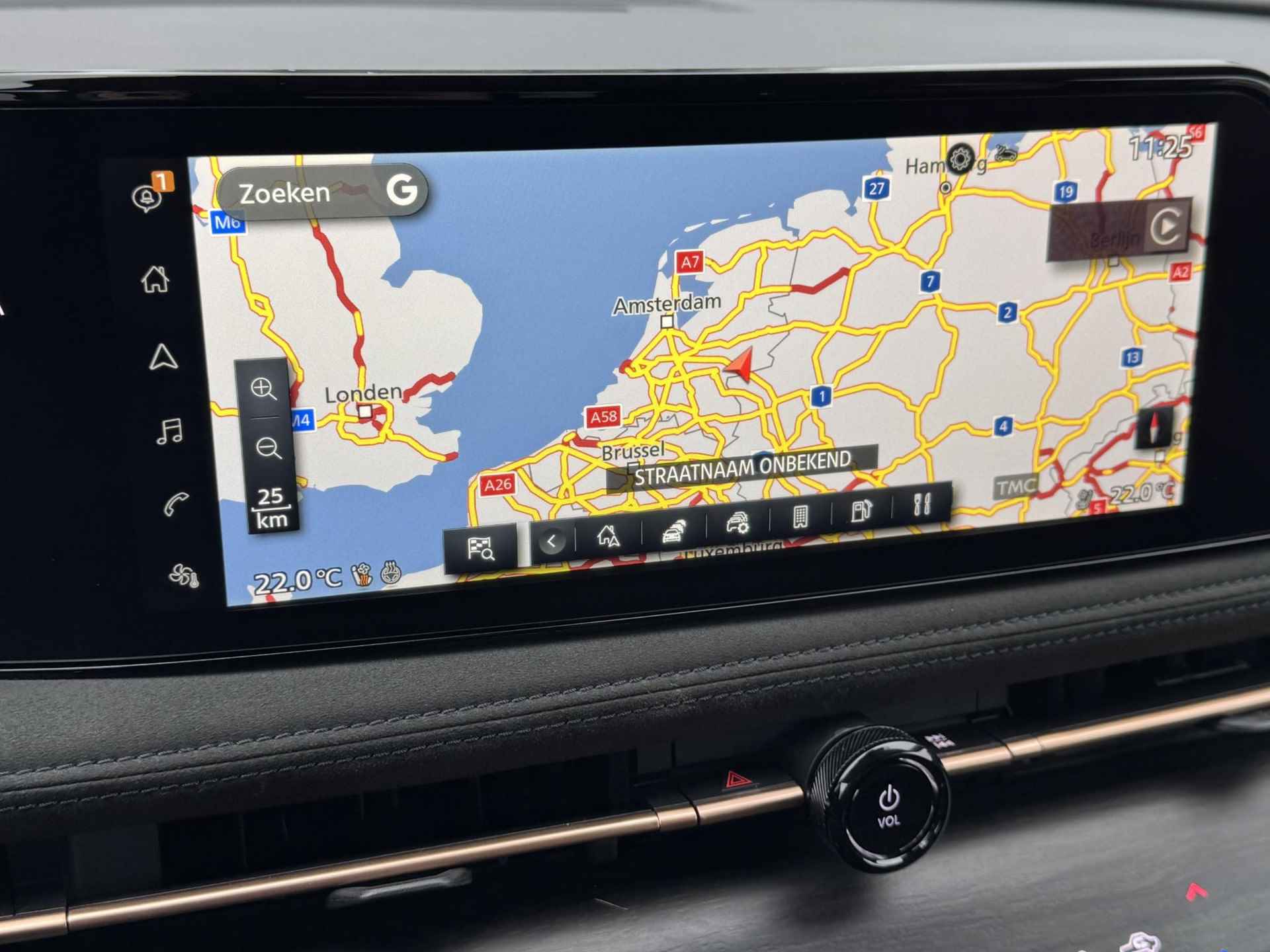 Nissan Ariya Evolve 91 kWh / Stoelverwarming voor en achter / Schuif/kanteldak / Stuurverwarming / Adaptieve cruise control / Stoelgeheugen voorzijde / Elektrische klep - 17/57